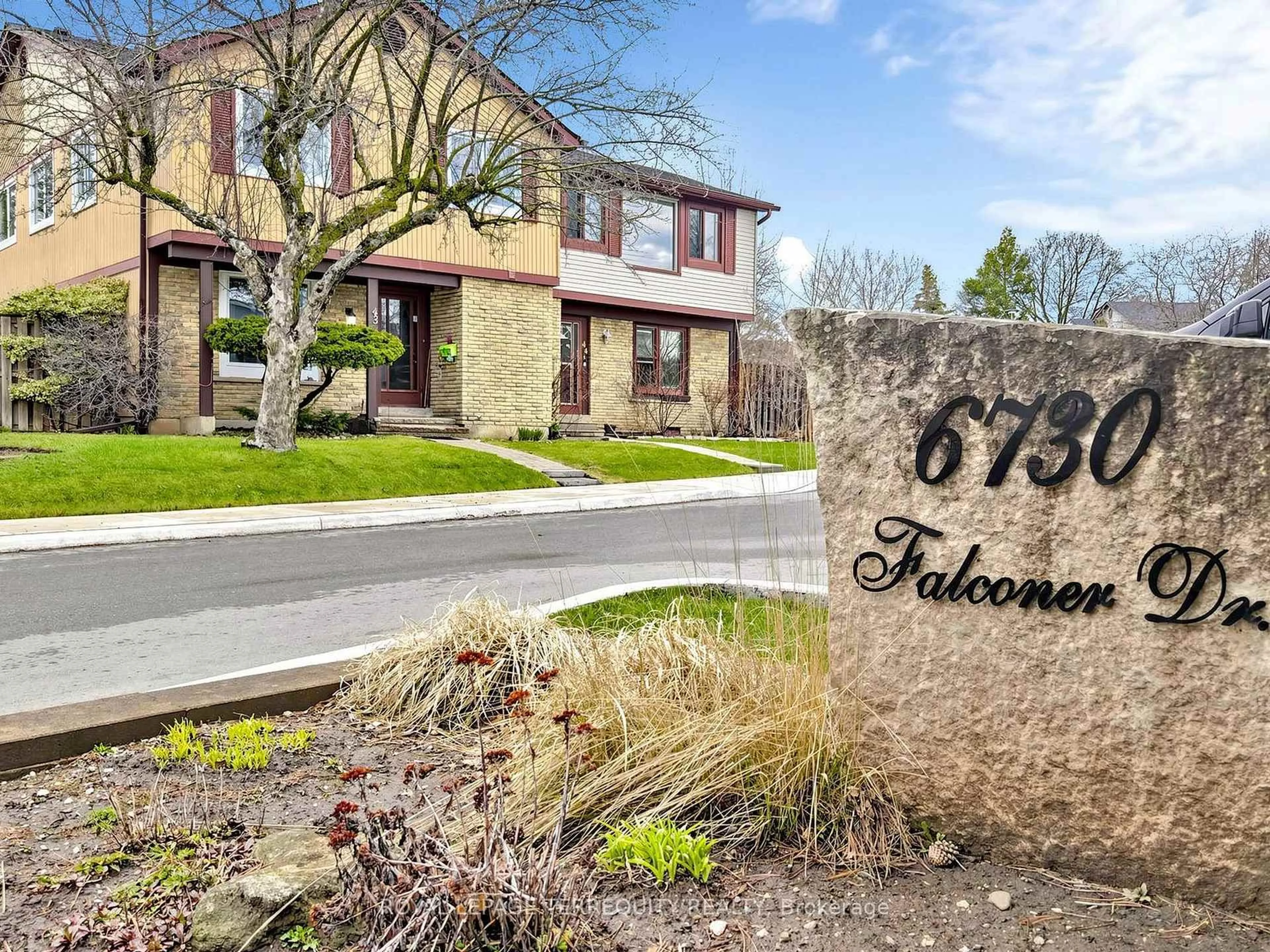 Unknown for 6730 Falconer Dr #49, Mississauga Ontario L5N 1L5