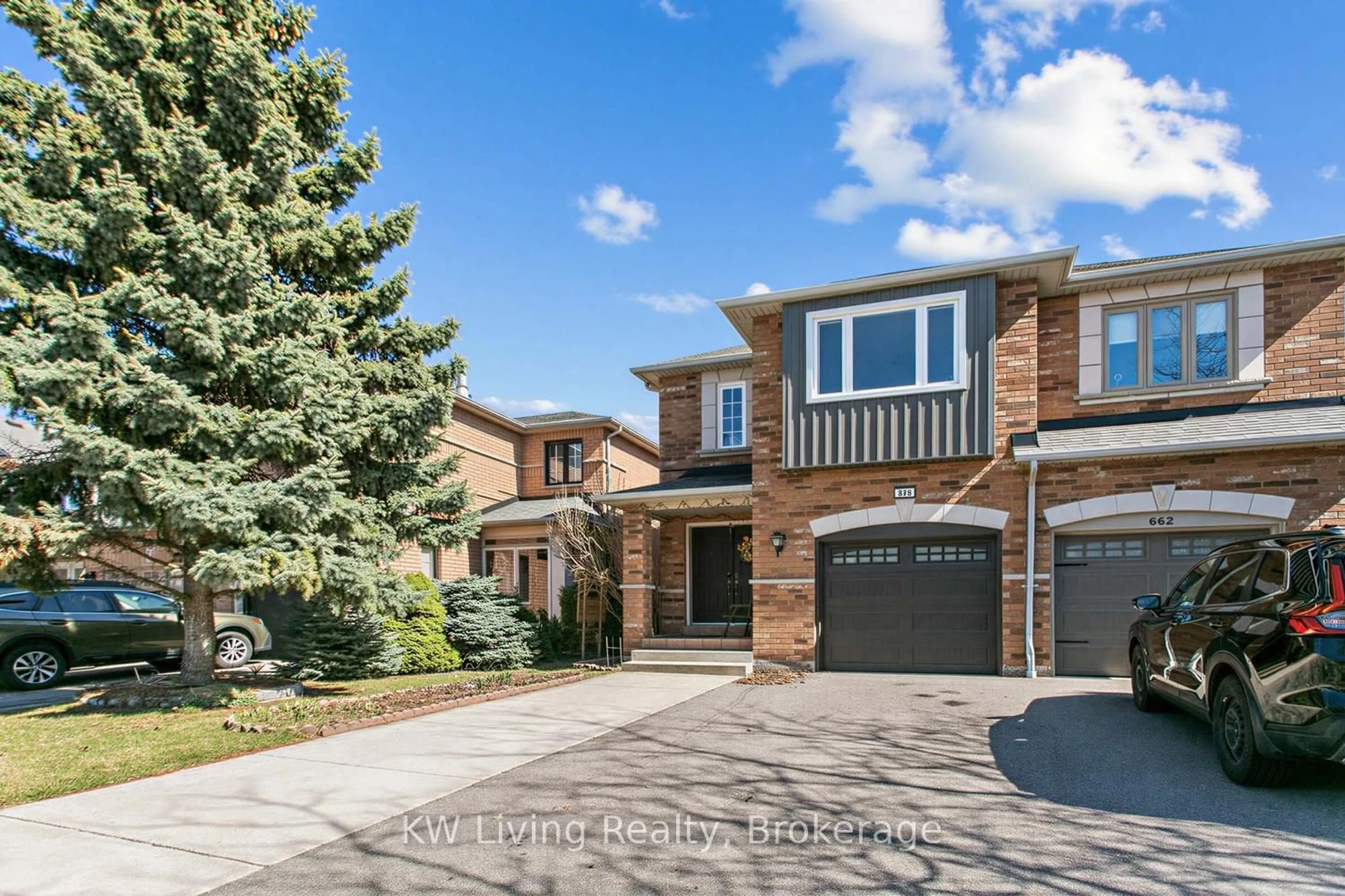 Home with brick exterior material, street for 660 Mirage Pl, Mississauga Ontario L5R 3Y3