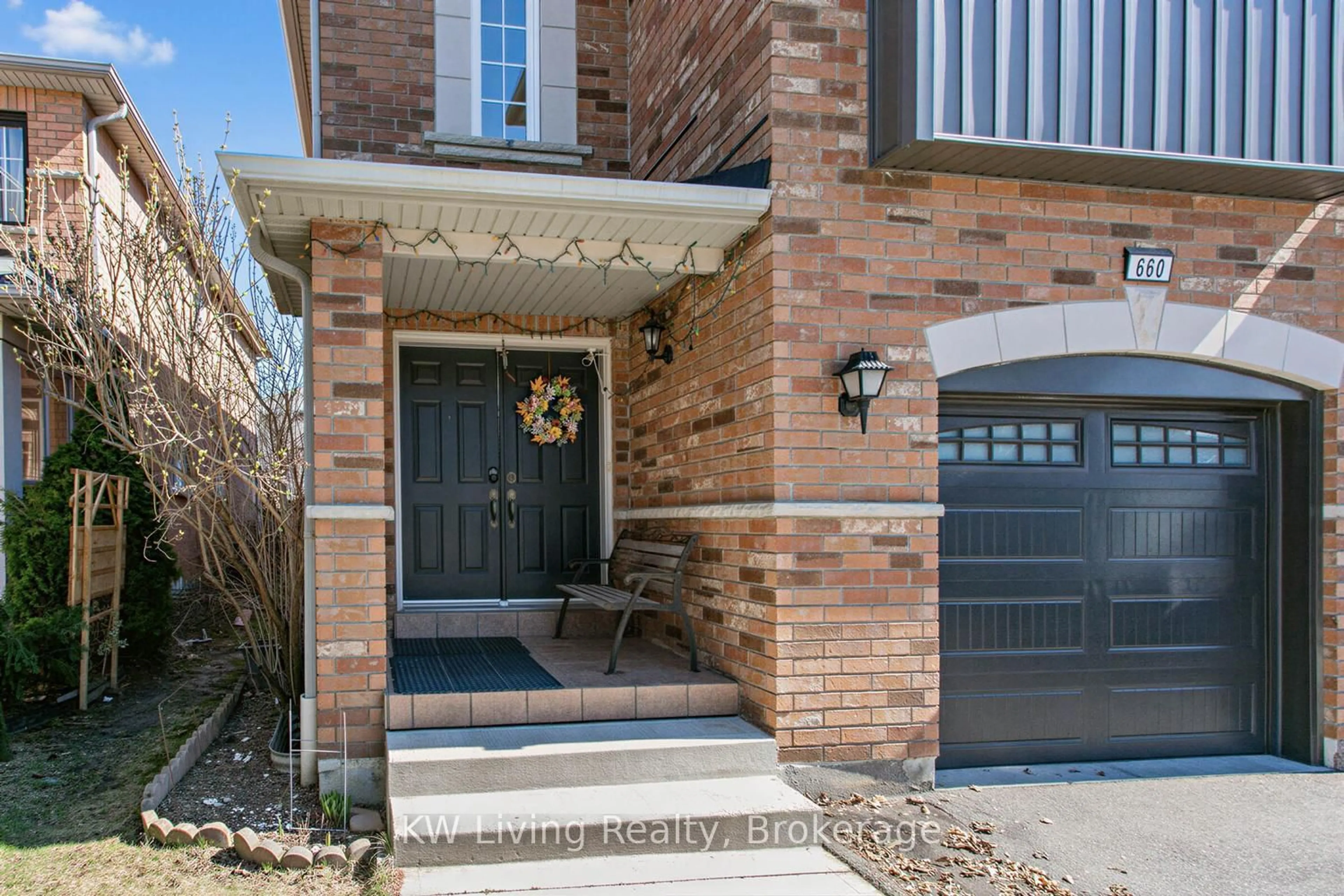Home with brick exterior material, street for 660 Mirage Pl, Mississauga Ontario L5R 3Y3