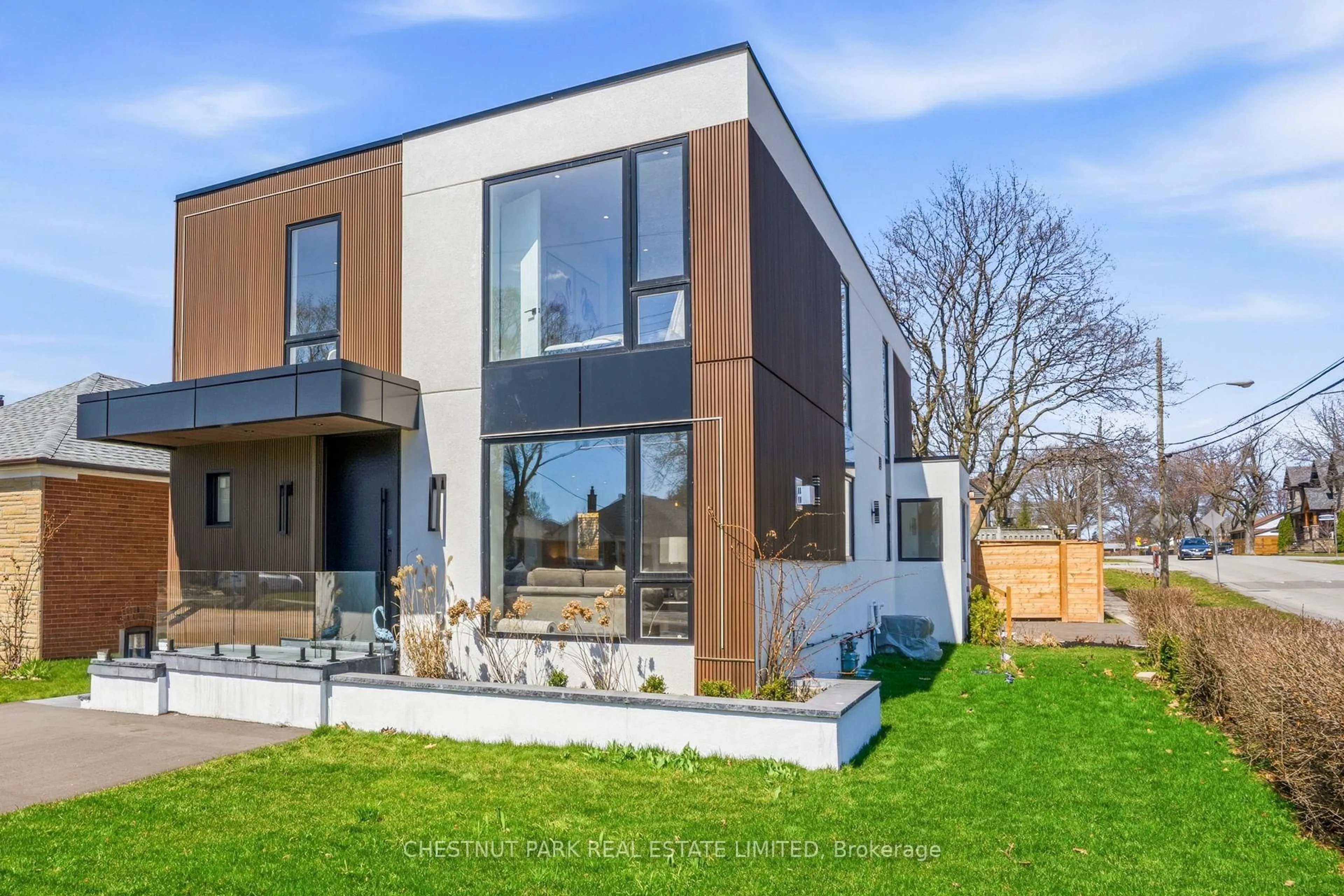 Home with brick exterior material, unknown for 86 Edgecroft Rd, Toronto Ontario M8Z 2C3