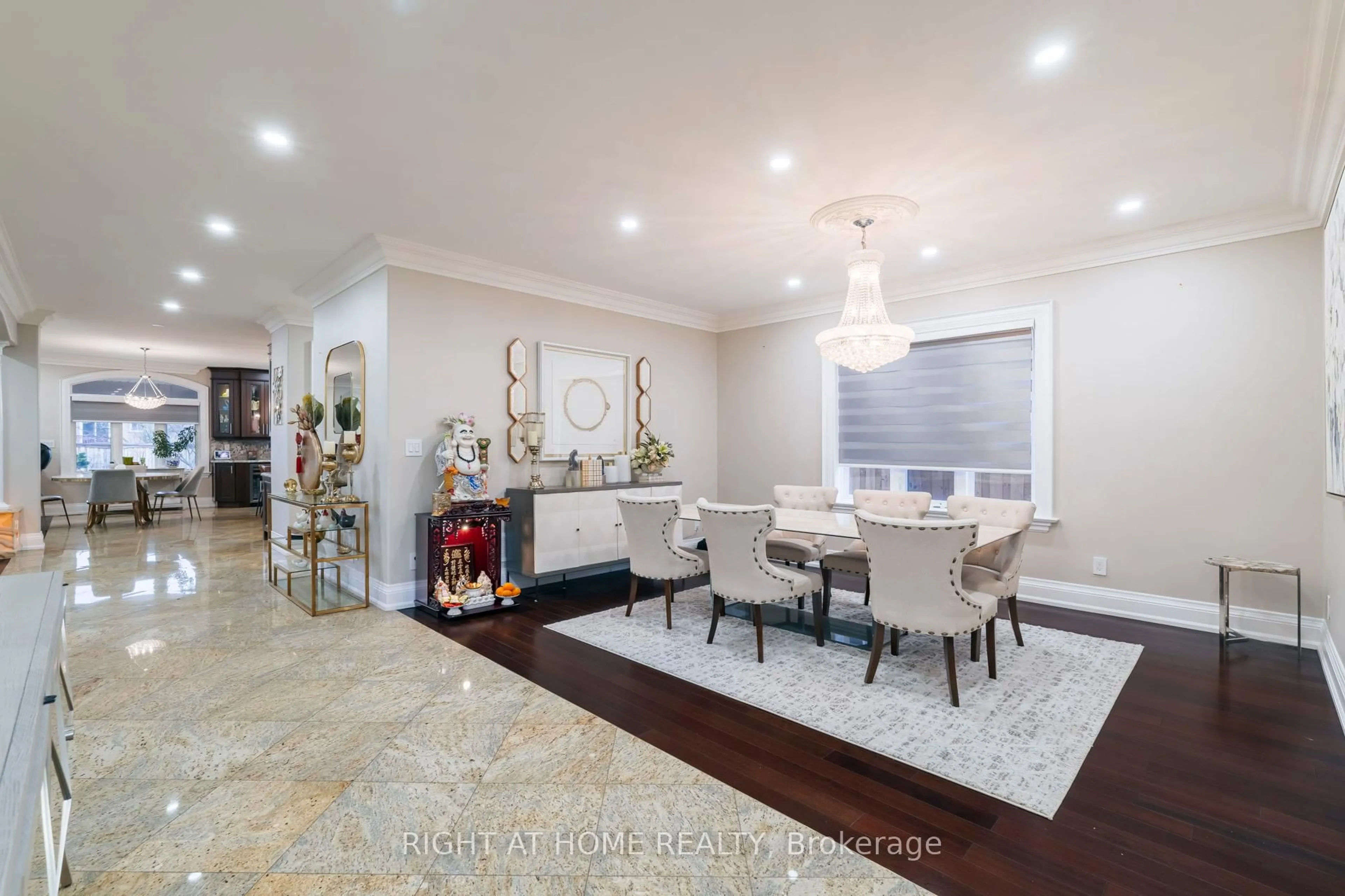 Dining room, unknown for 99 Fairview Rd, Mississauga Ontario L5B 1K7