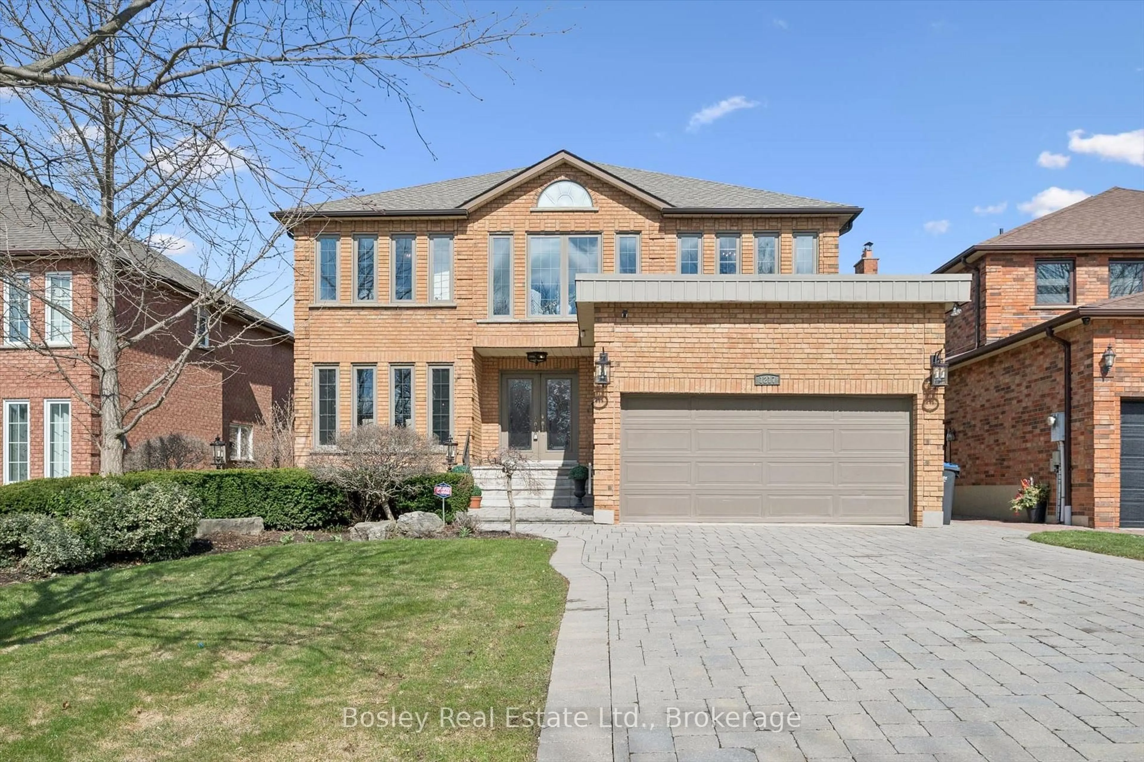 Home with brick exterior material, street for 1217 Sugar Maple Crt, Mississauga Ontario L4W 4P6