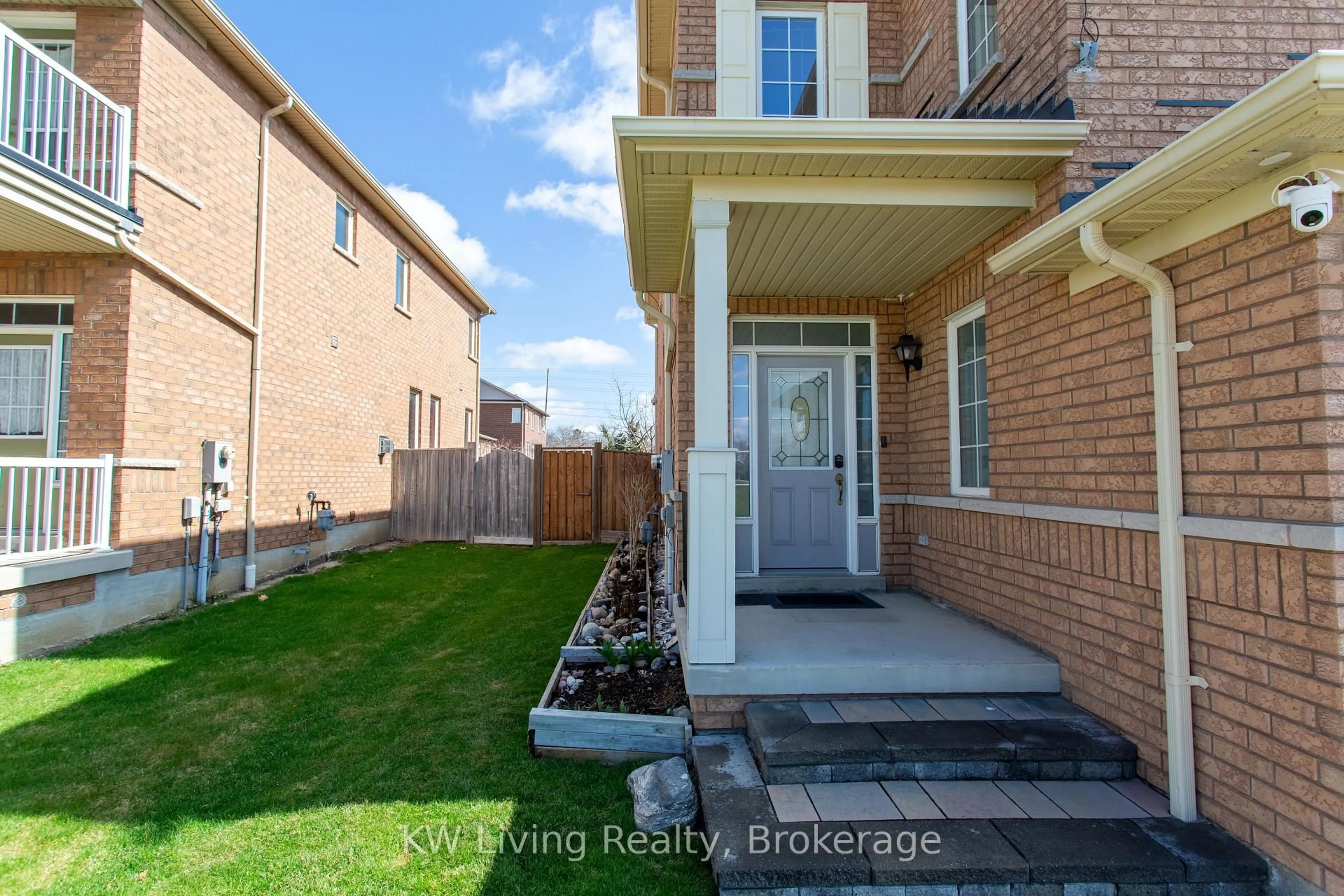 Unknown for 5511 Velda Rd, Mississauga Ontario L5M 0N5