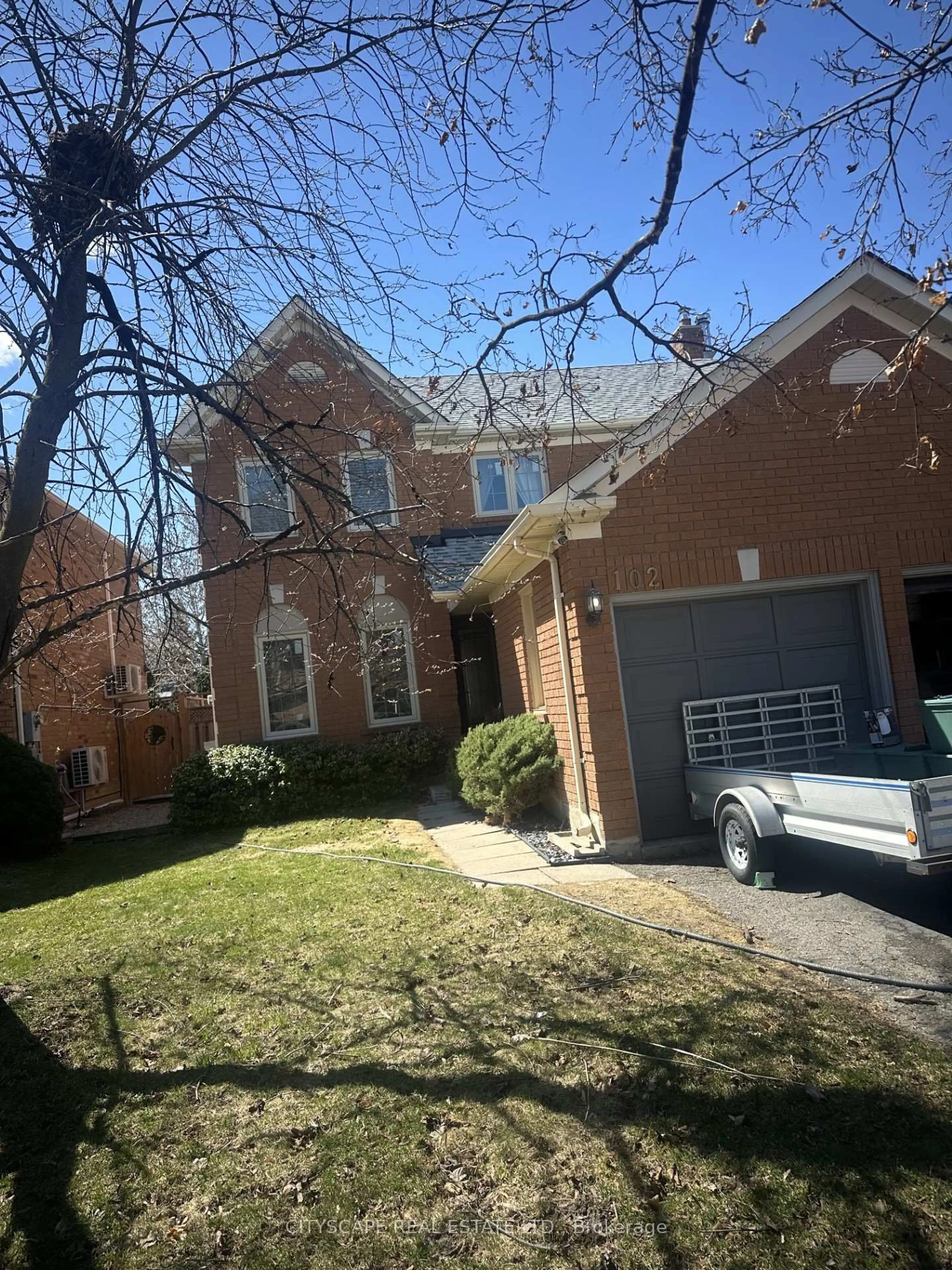 Home with brick exterior material, street for 102 Snowcap Rd, Brampton Ontario L6R 1J1