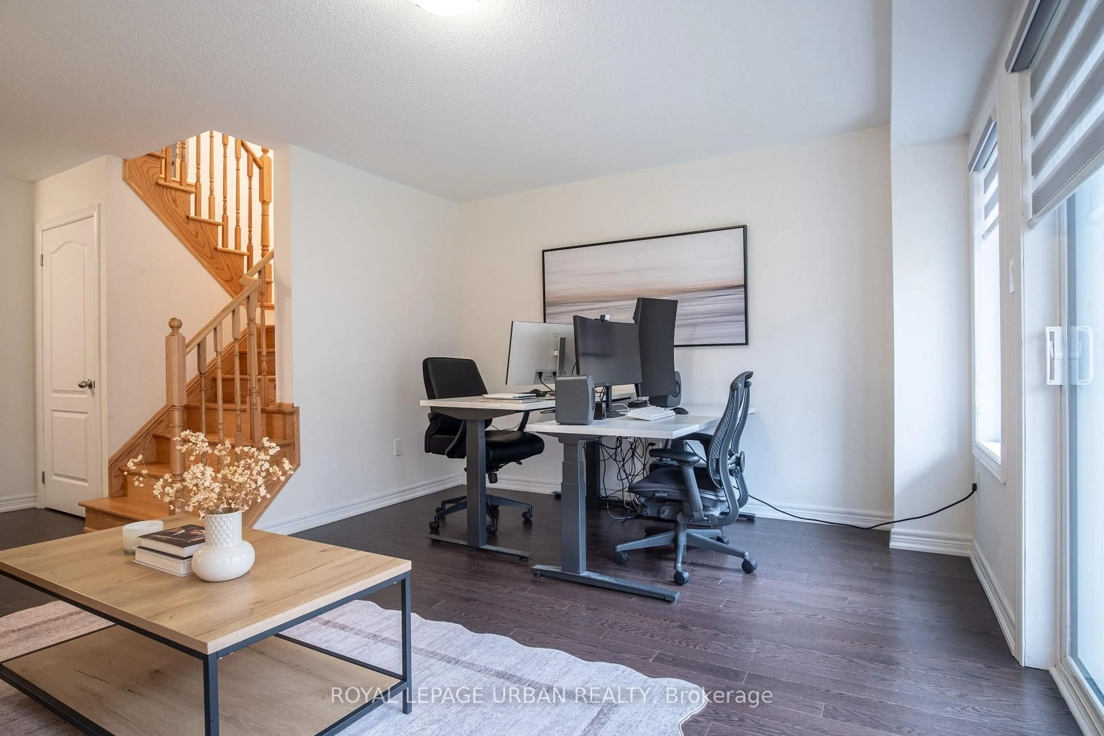 A pic of a room for 3963 Lodi Rd, Burlington Ontario L7M 0Z7