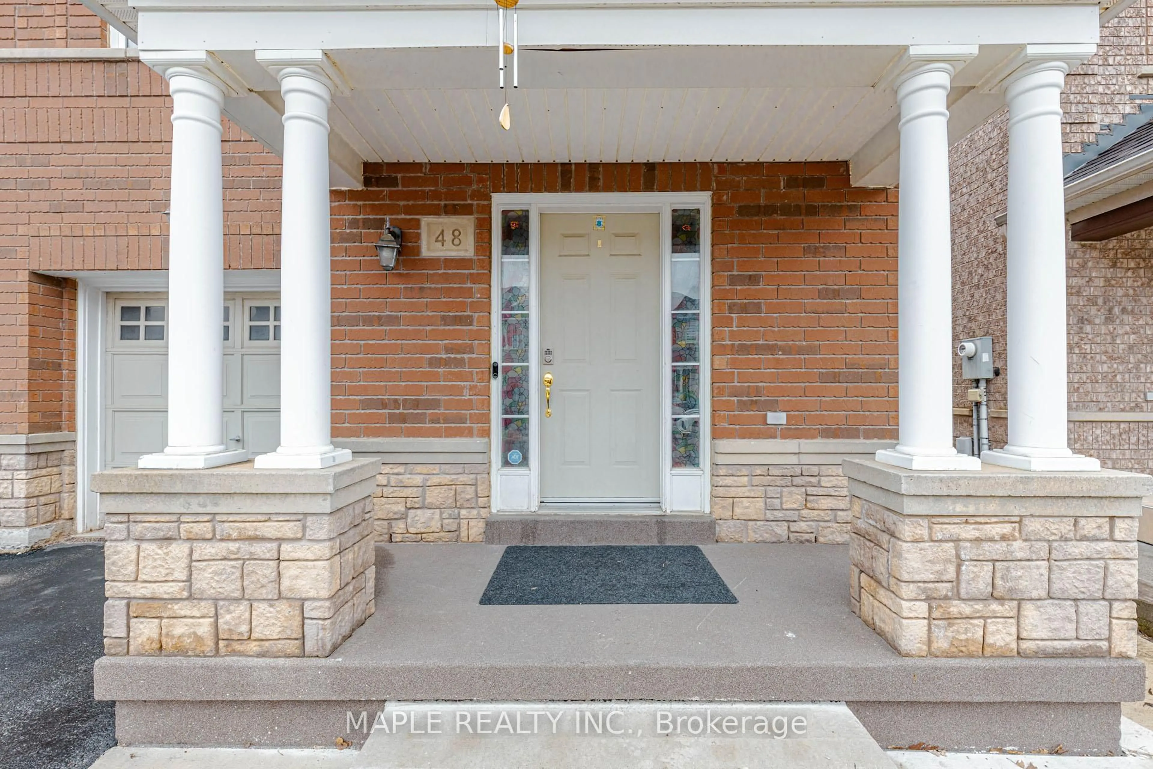 Indoor entryway for 48 Trumpet Valley Blvd, Brampton Ontario L7A 3N8