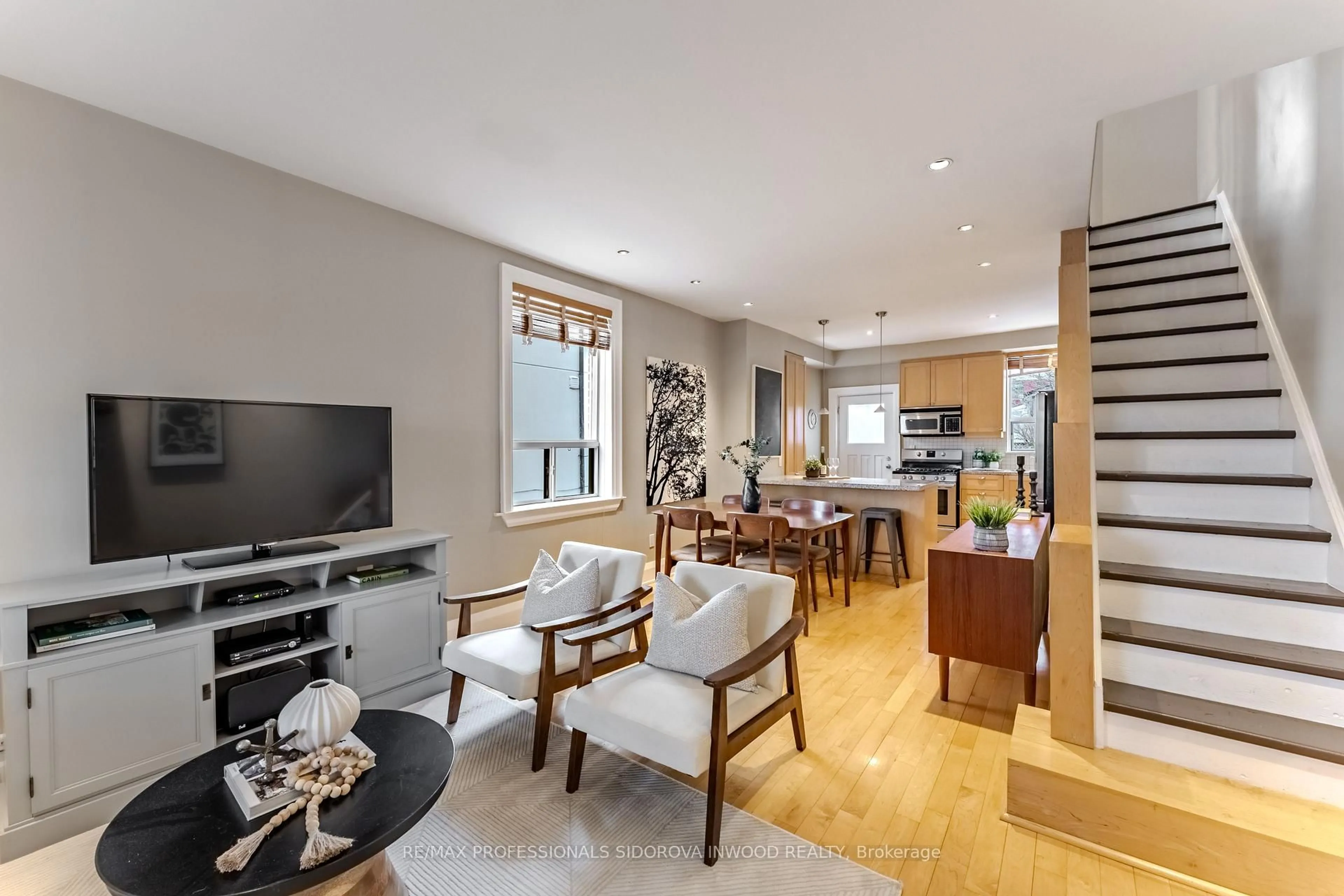 Open concept kitchen, unknown for 413 Indian Grve, Toronto Ontario M6P 2H7