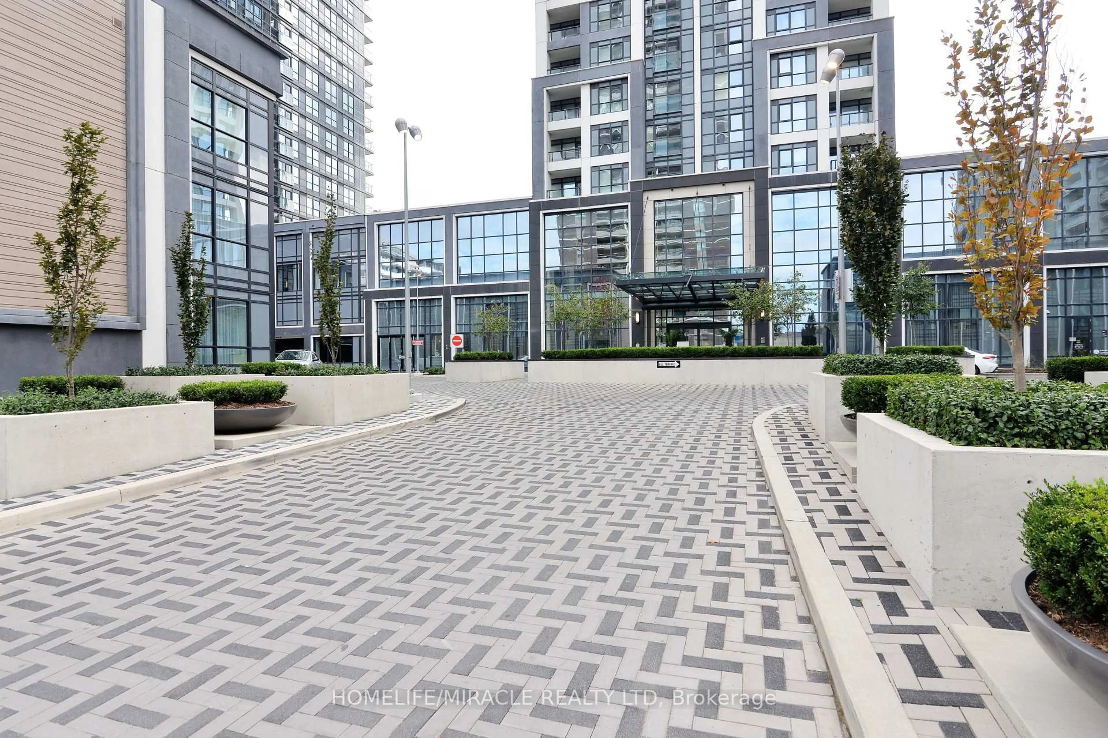 Patio, street for 5 Mabelle Ave #1732, Toronto Ontario M9A 0C8