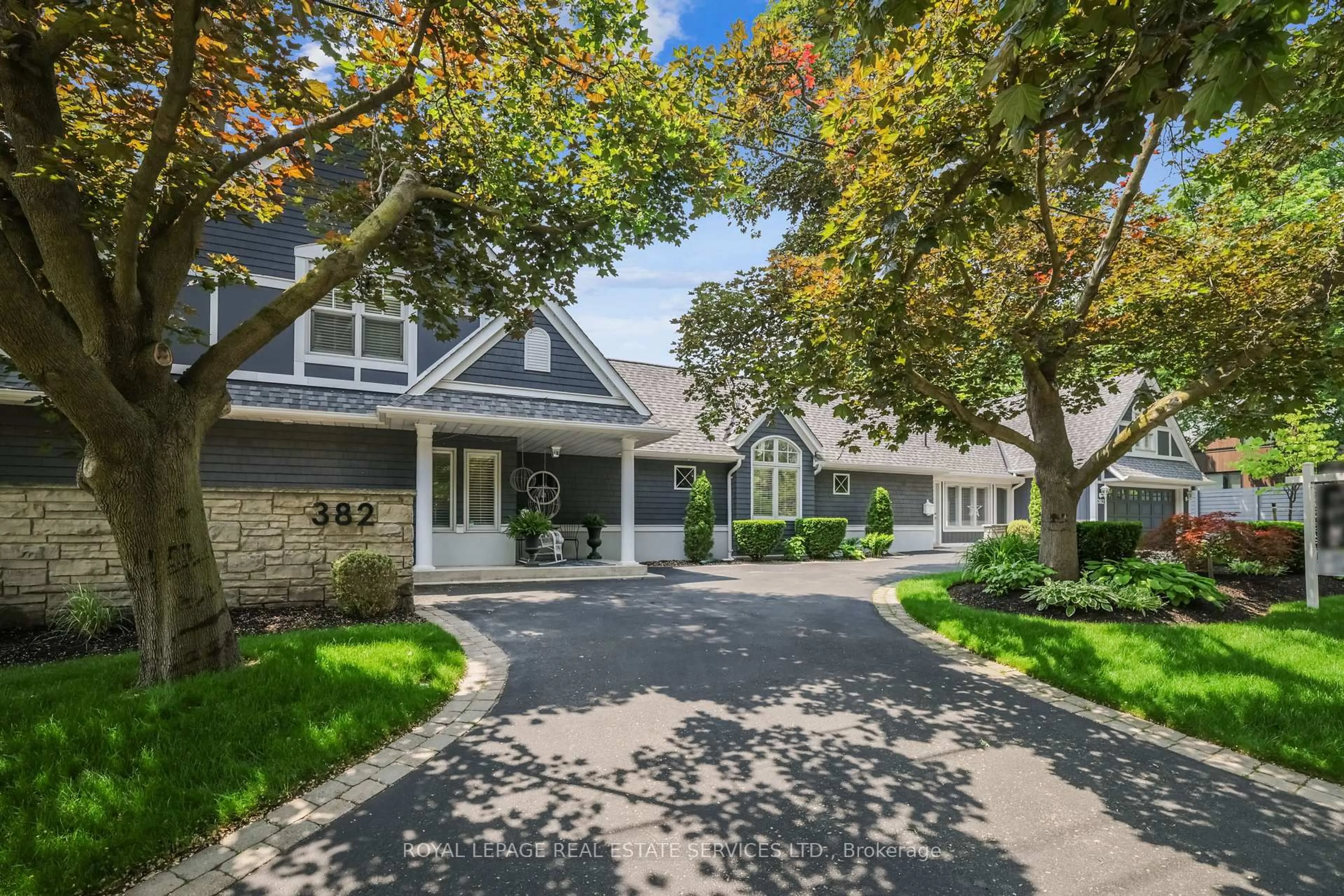 Unknown for 382 Trafalgar Rd, Oakville Ontario L6J 3H5