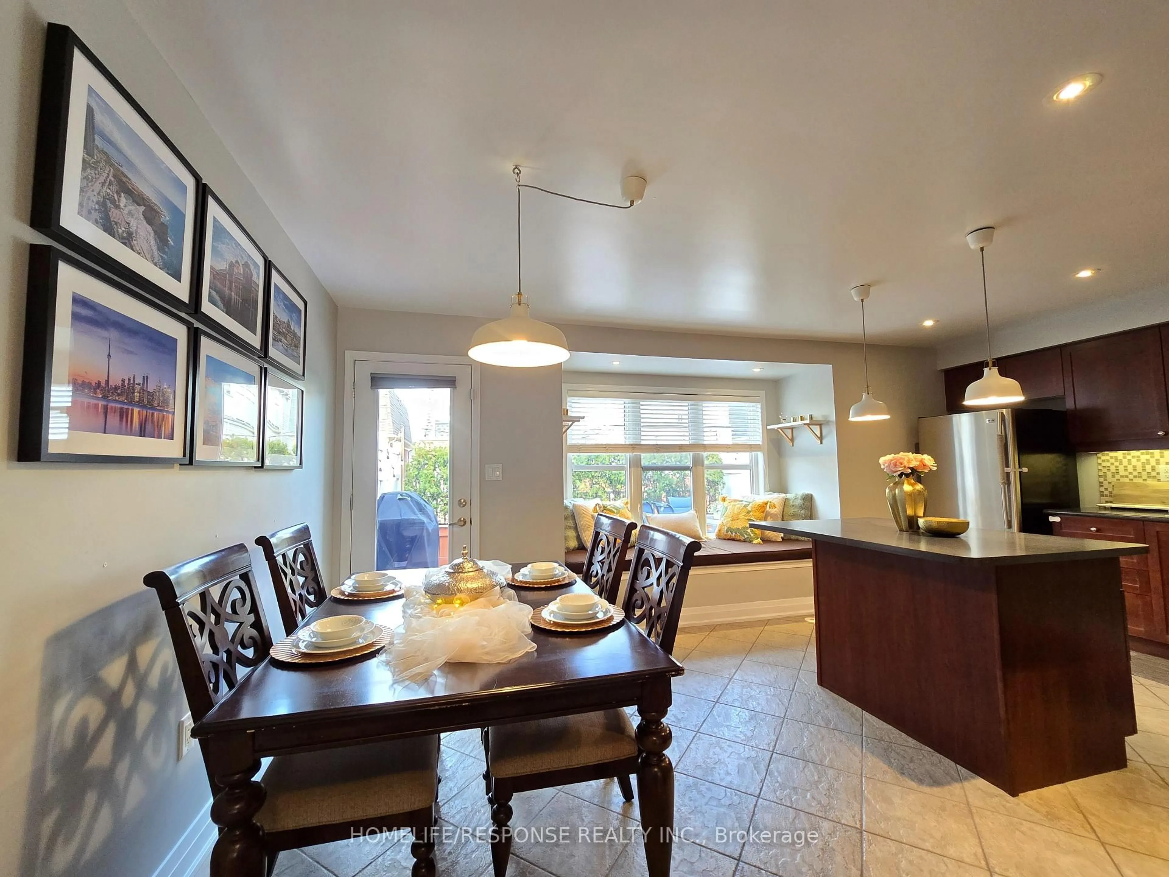 Dining room, ceramic/tile floor for 635 SCOTT Blvd, Milton Ontario L9T 0P2