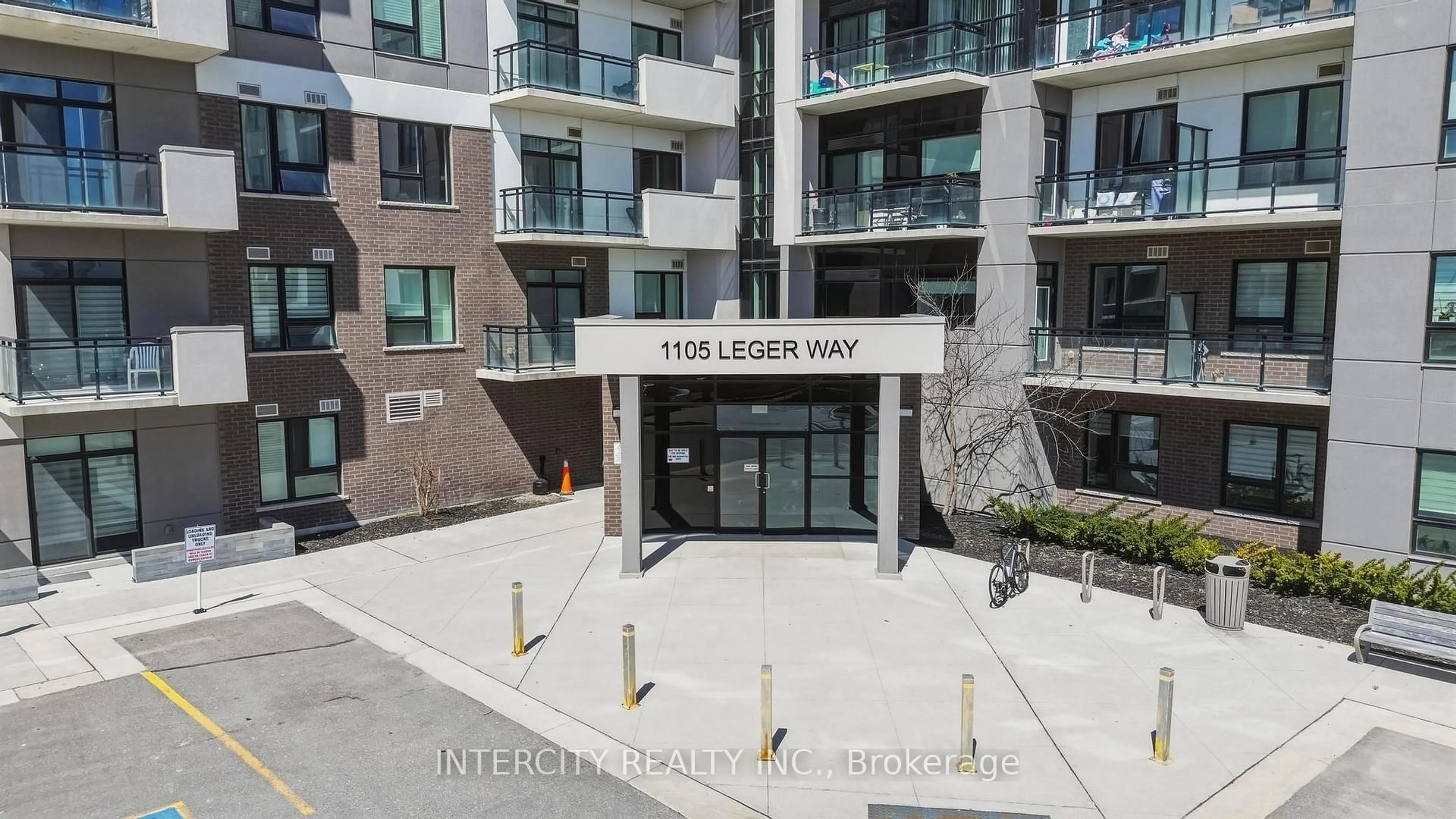 Indoor foyer for 1105 Leger Way #504, Milton Ontario L9E 1K7