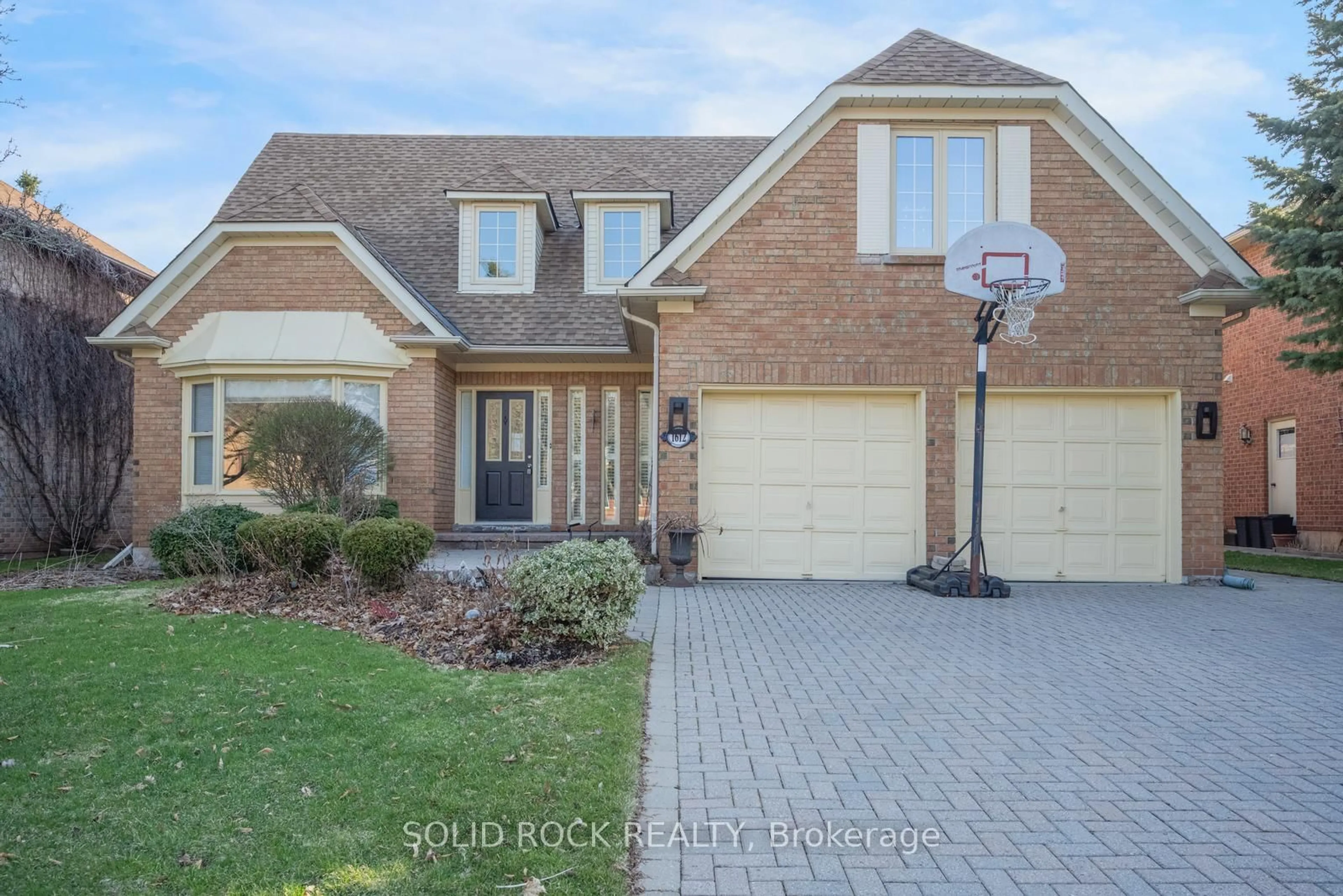 Home with brick exterior material, street for 1612 Pilgrims Way, Oakville Ontario L6M 2H1