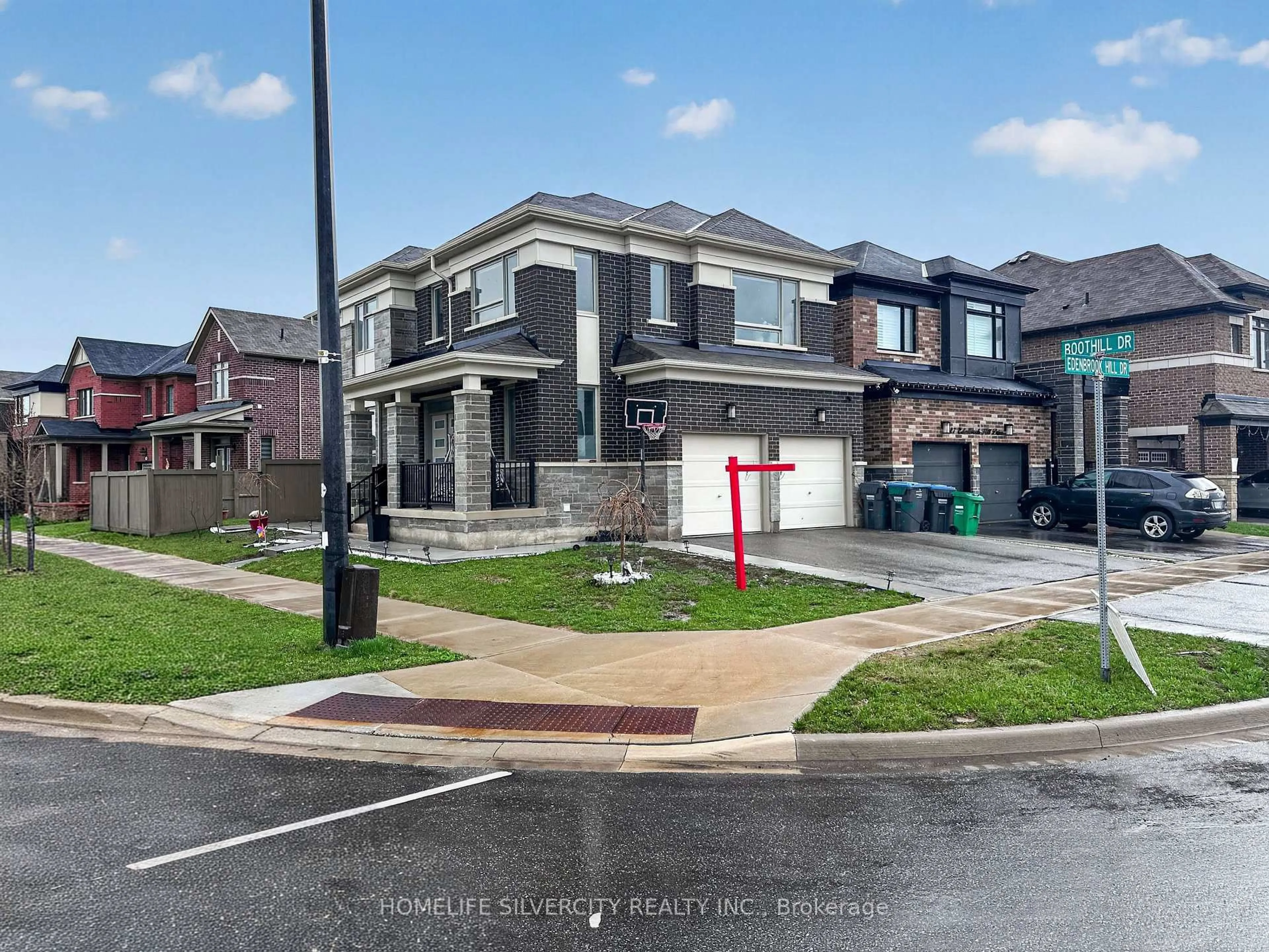 A pic from outside/outdoor area/front of a property/back of a property/a pic from drone, street for 1 Boothill Dr, Brampton Ontario L7A 5E5