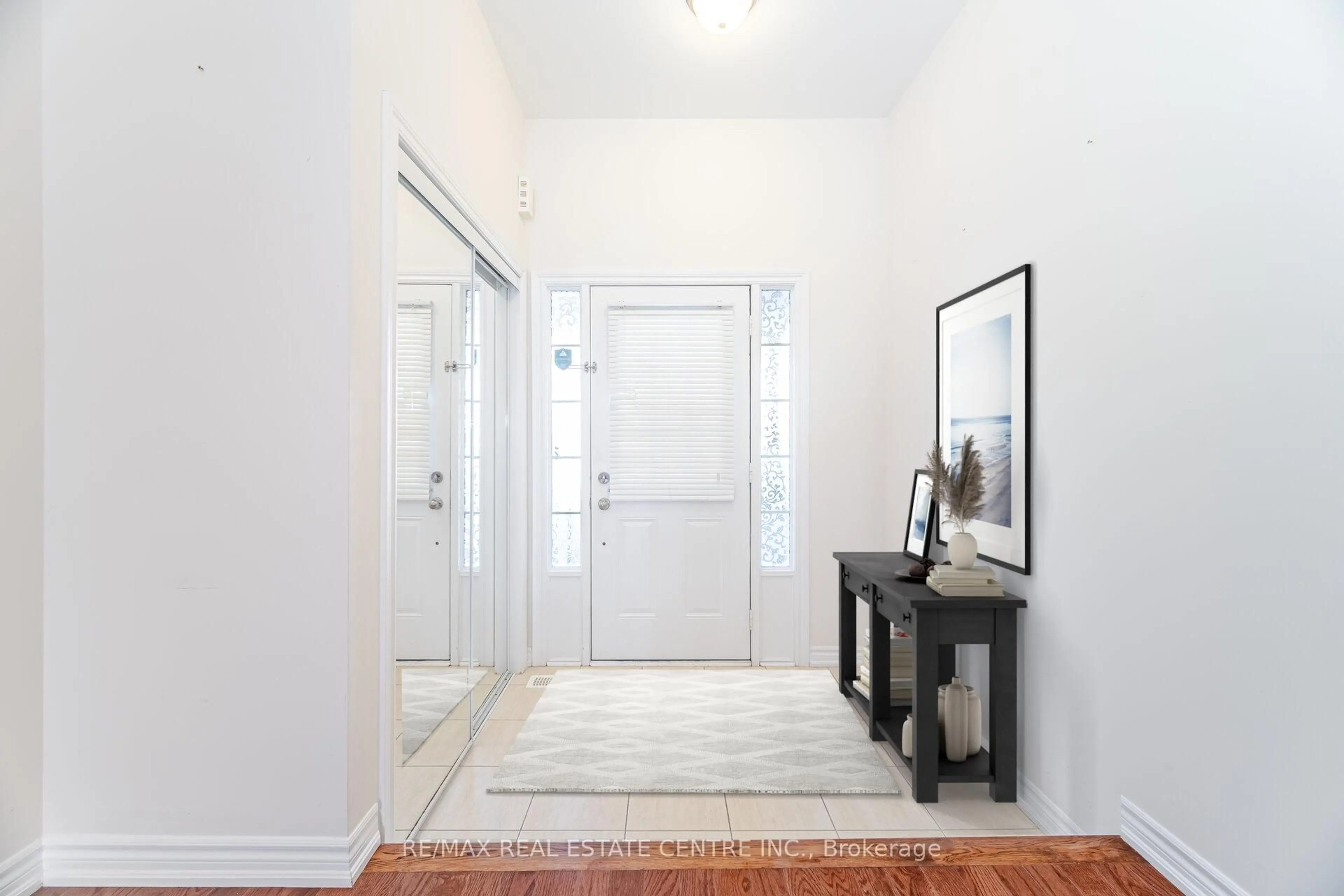 Indoor entryway for 11 Yately St, Brampton Ontario L7A 4R9