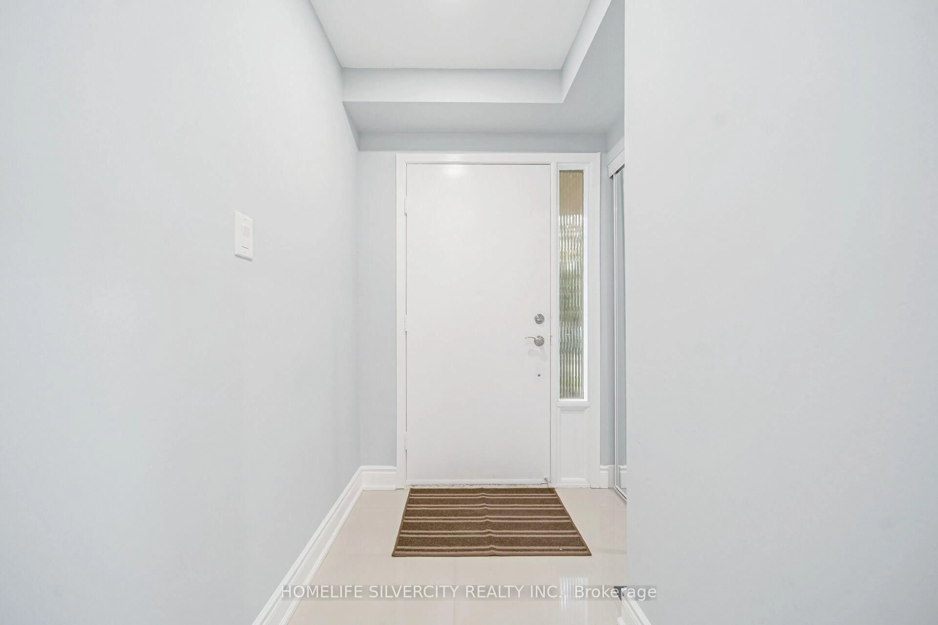 Indoor entryway for 60 Hanson Rd #66, Mississauga Ontario L5B 2P6