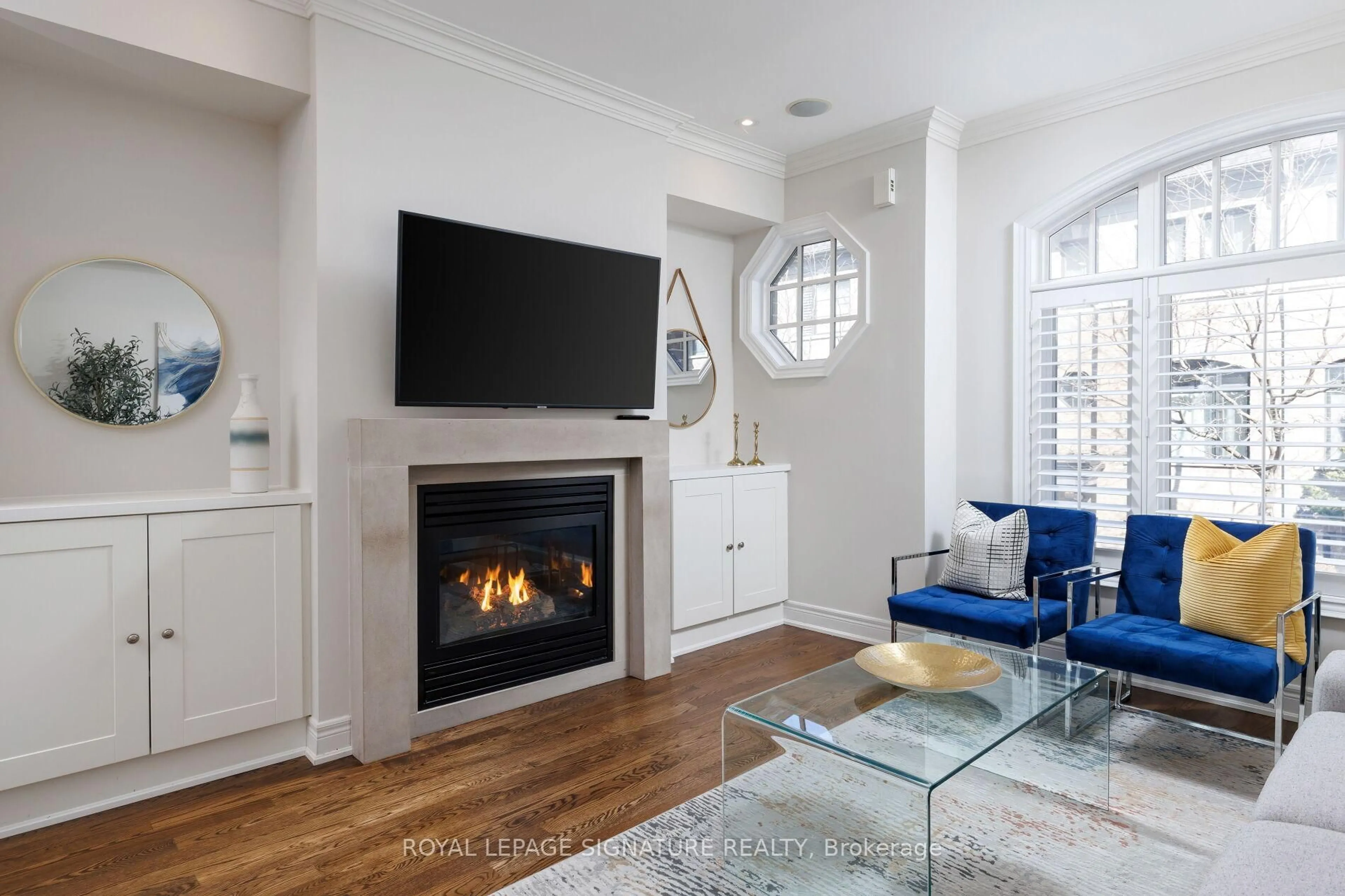 Living room with furniture, unknown for 59 Lobo Mews, Toronto Ontario M8Z 0B2