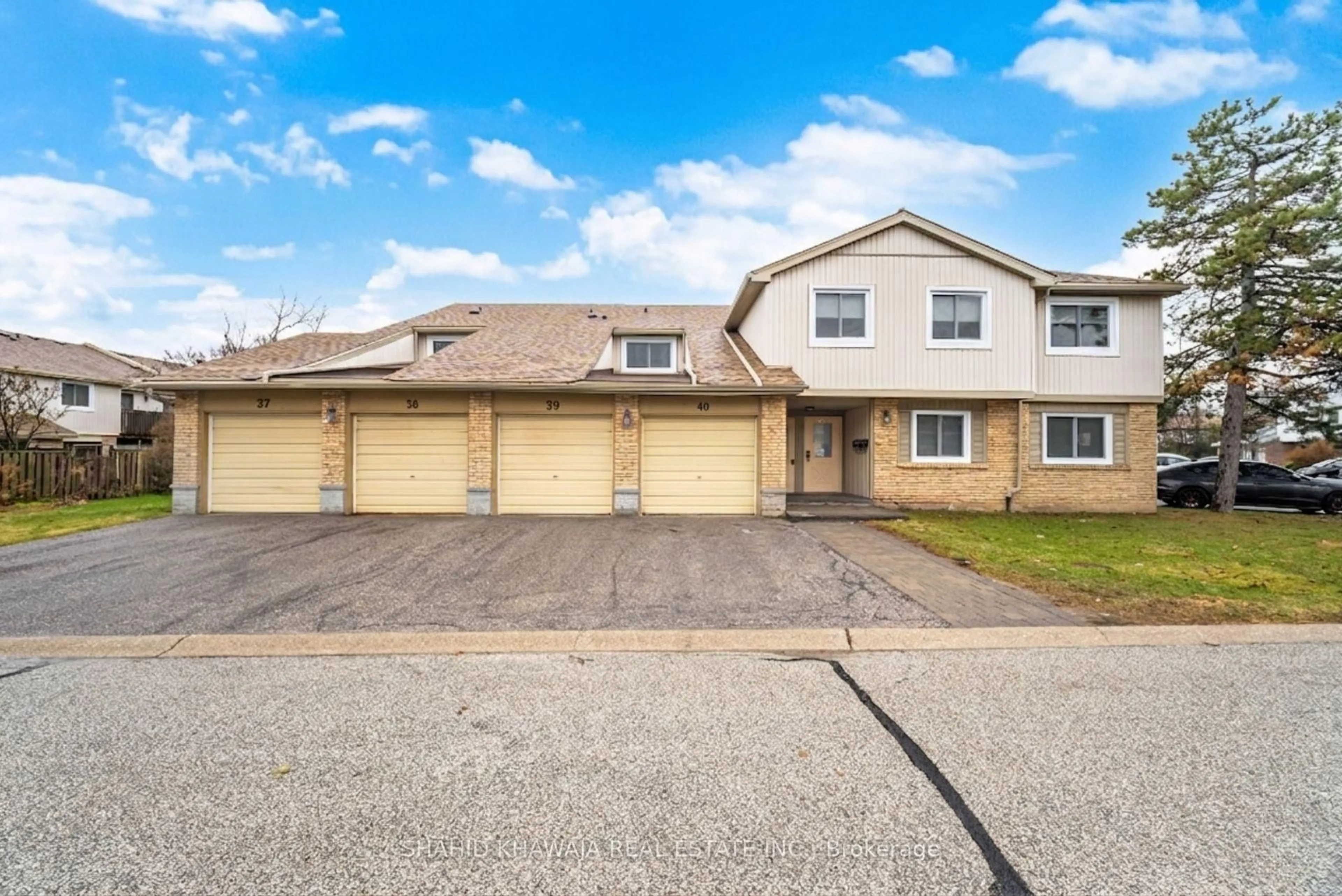 Home with vinyl exterior material, street for 6777 Formentera Ave #37, Mississauga Ontario L5N 2M3