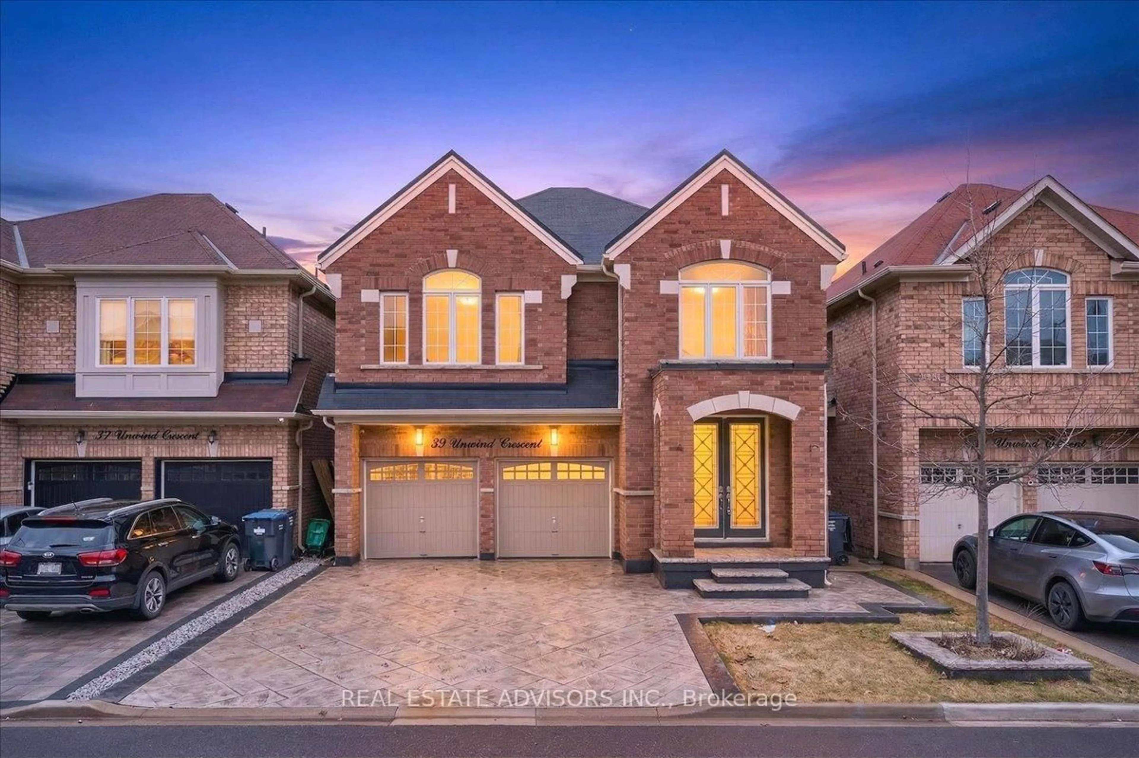 Home with brick exterior material, street for 39 Unwind Cres, Brampton Ontario L6X 0B3