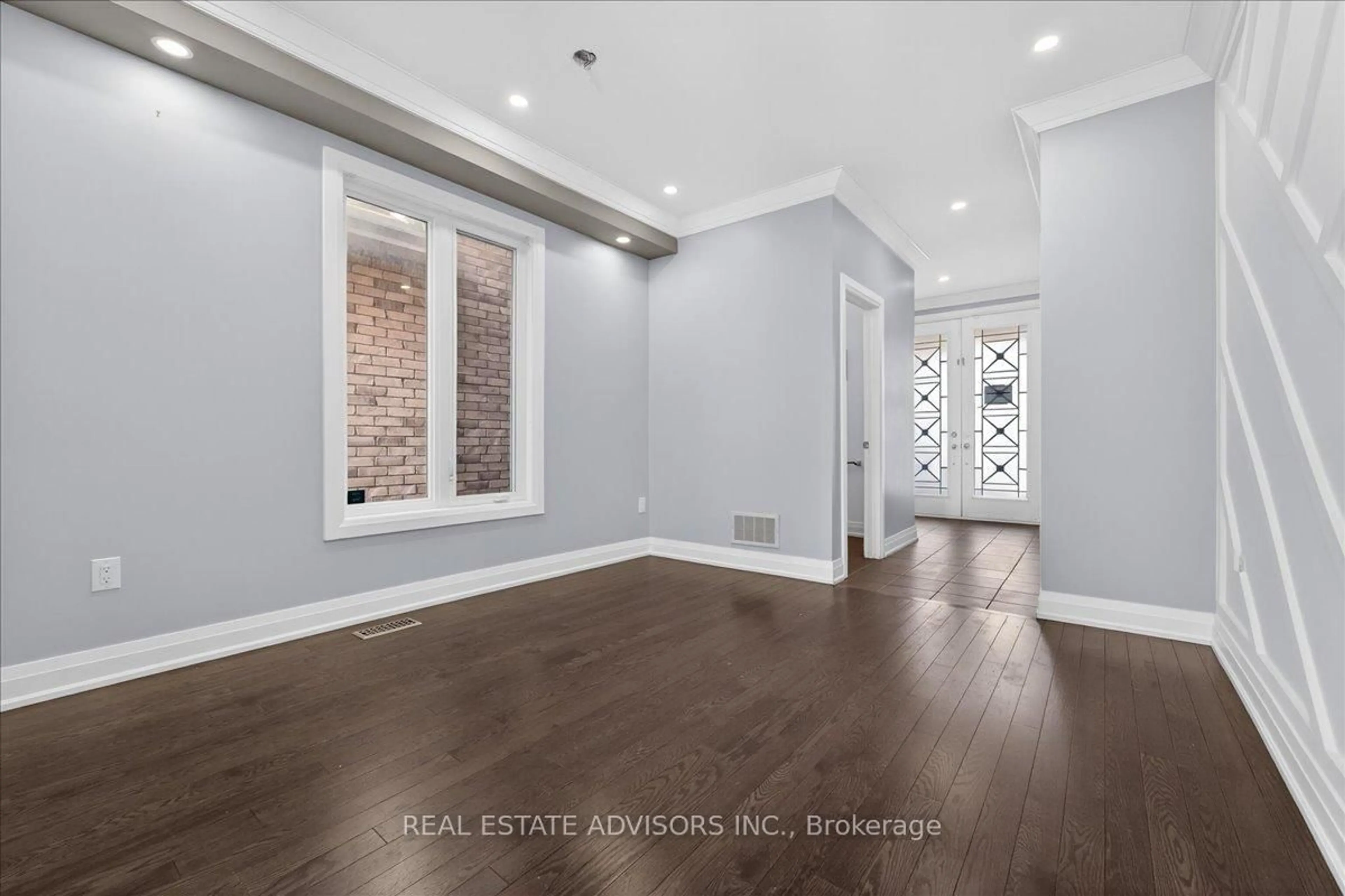 Indoor entryway for 39 Unwind Cres, Brampton Ontario L6X 0B3