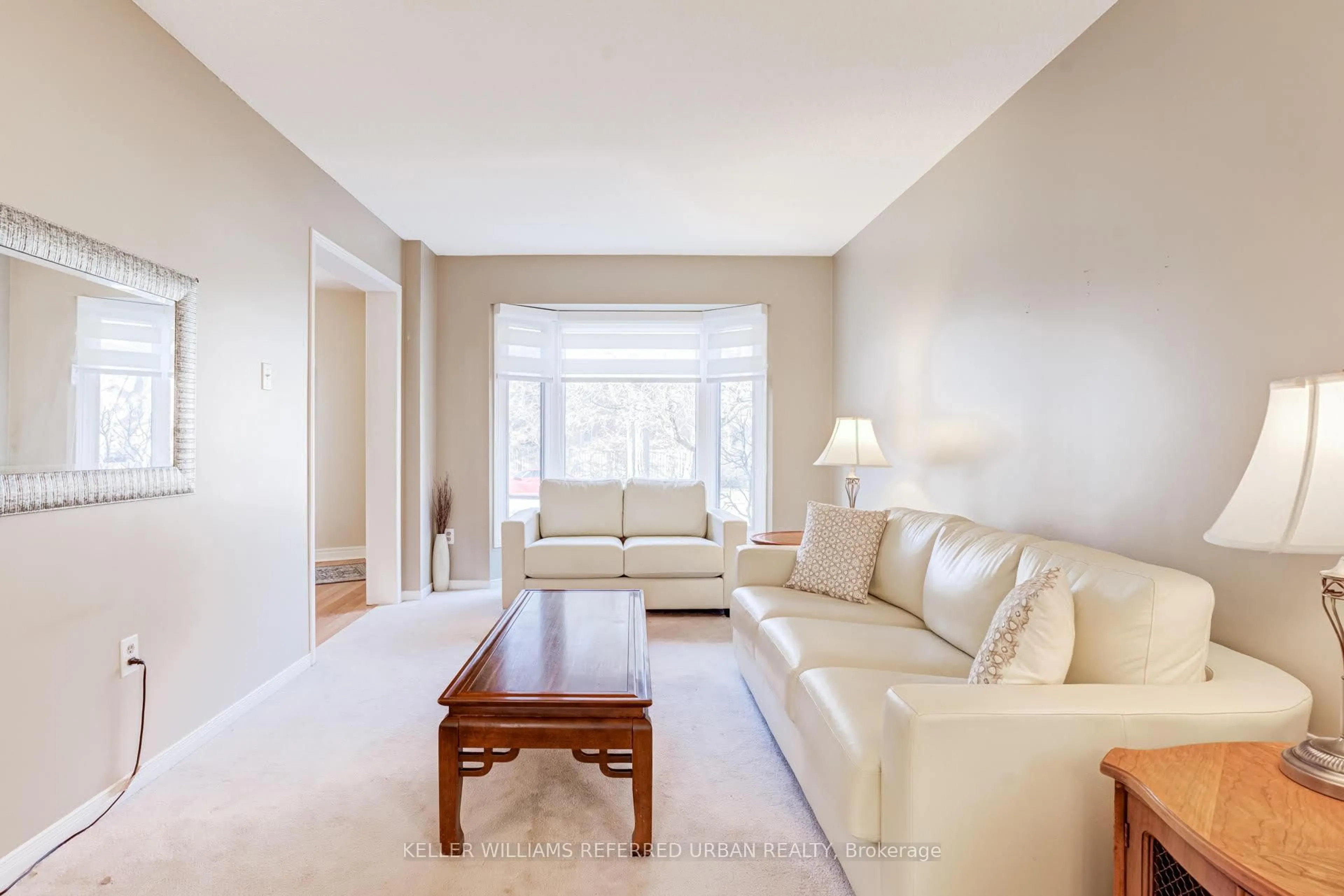 Living room with furniture, unknown for 3626 Cartmel Rd, Mississauga Ontario L5L 4S1