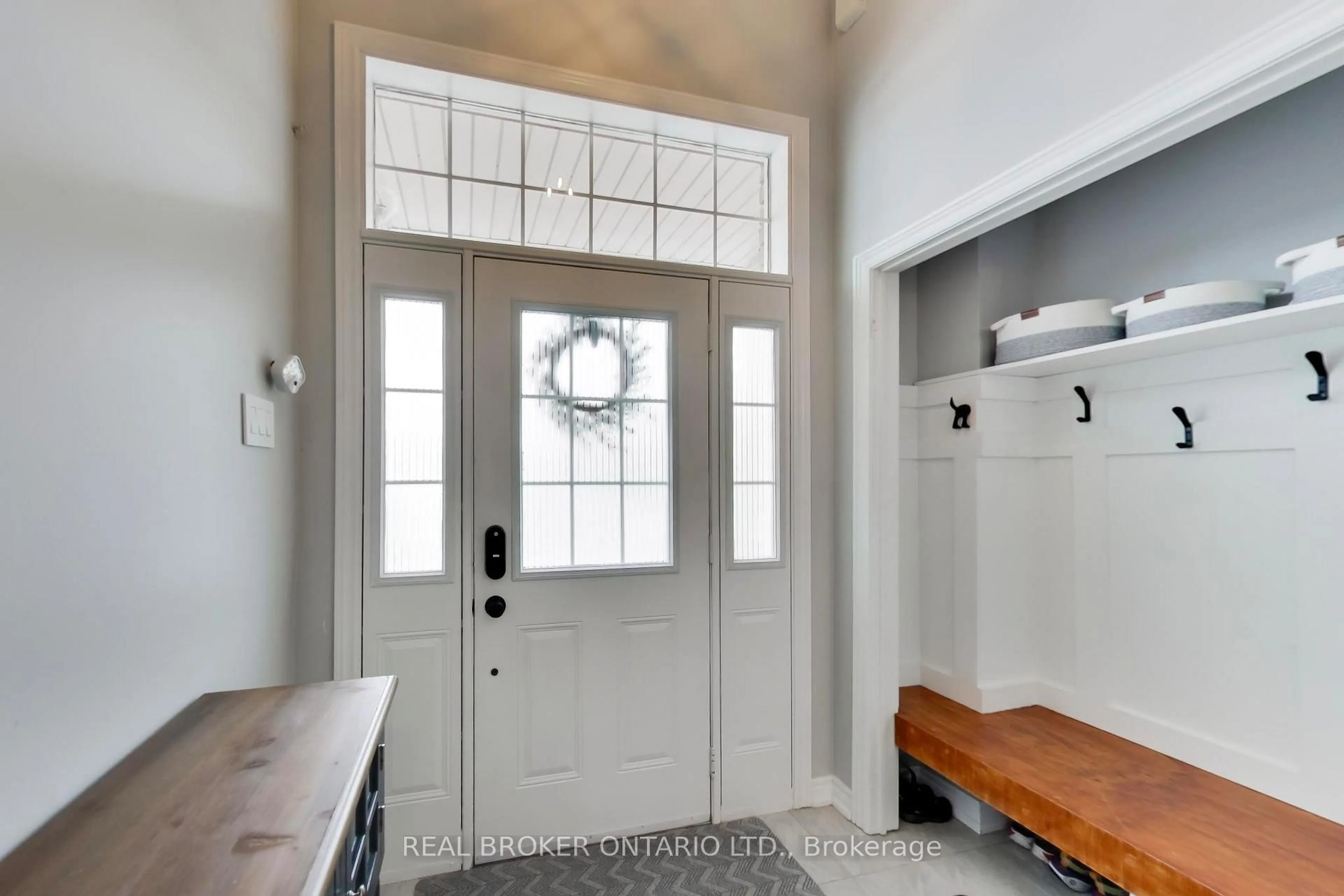 Indoor entryway for 60 Mary Chapman Blvd, Toronto Ontario M9M 0B2