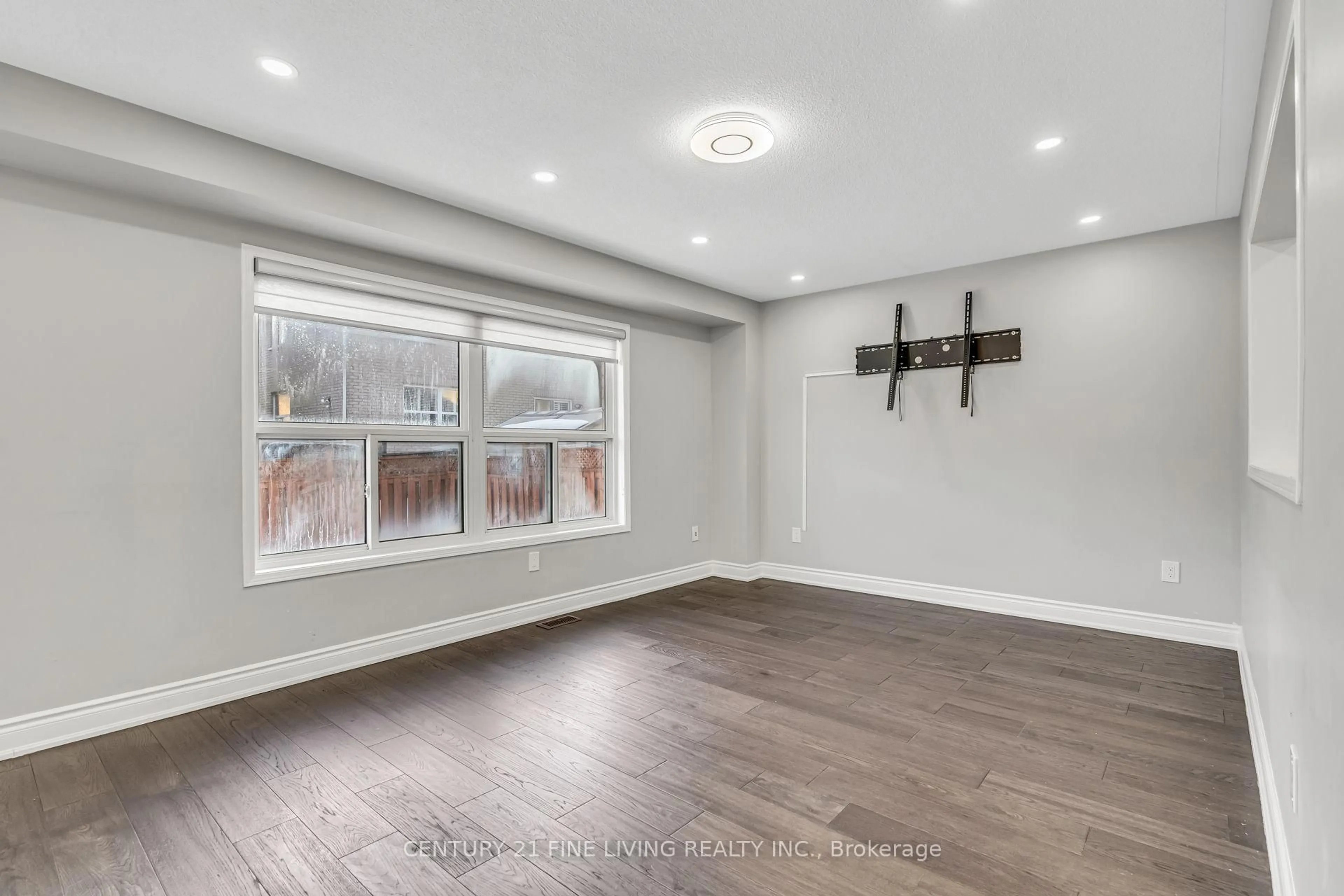 A pic of a room for 20 Edenvalley Rd, Brampton Ontario L7A 2M6