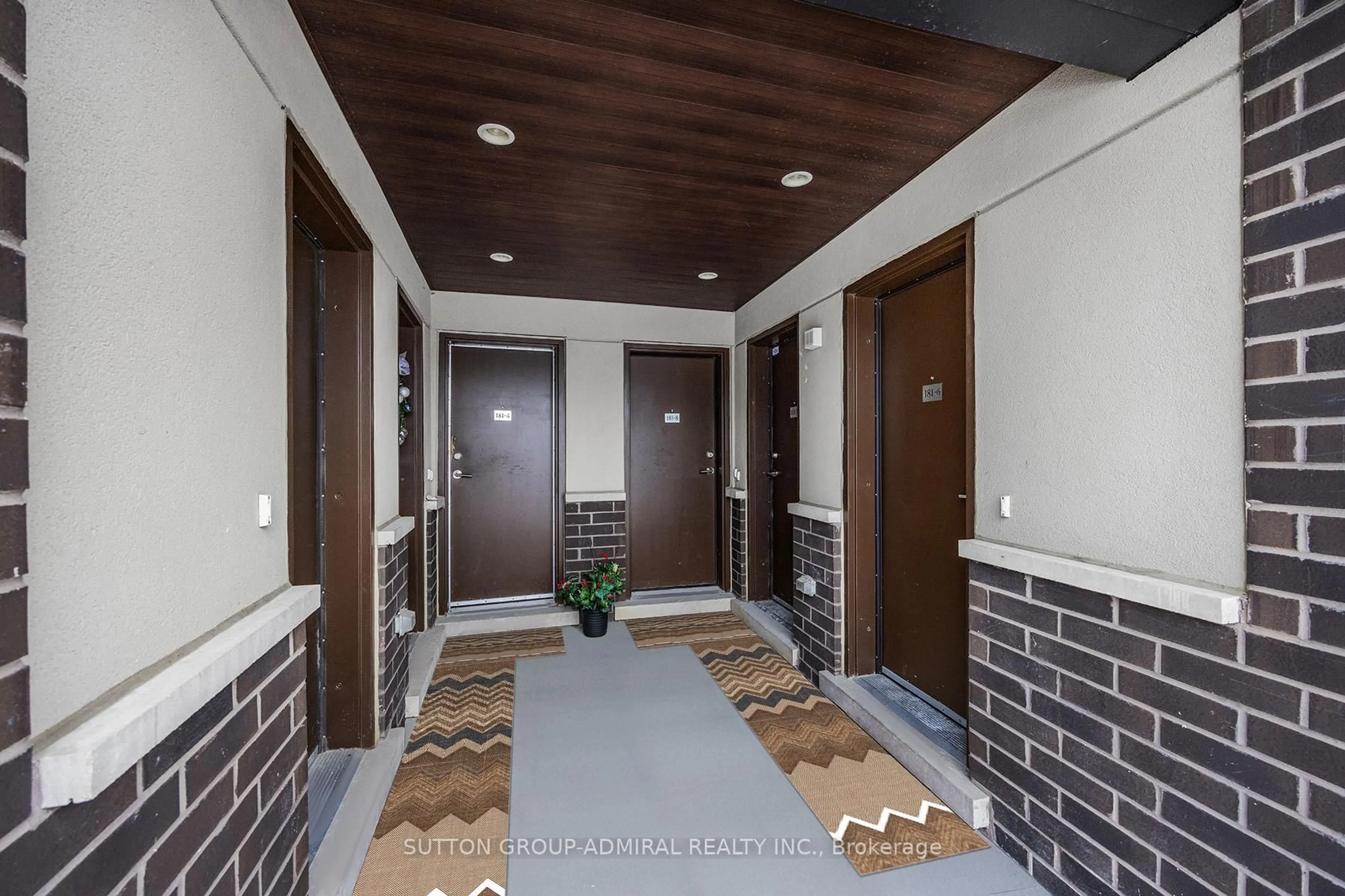 Indoor foyer for 181 William Duncan Rd #7, Toronto Ontario M3K 0B7