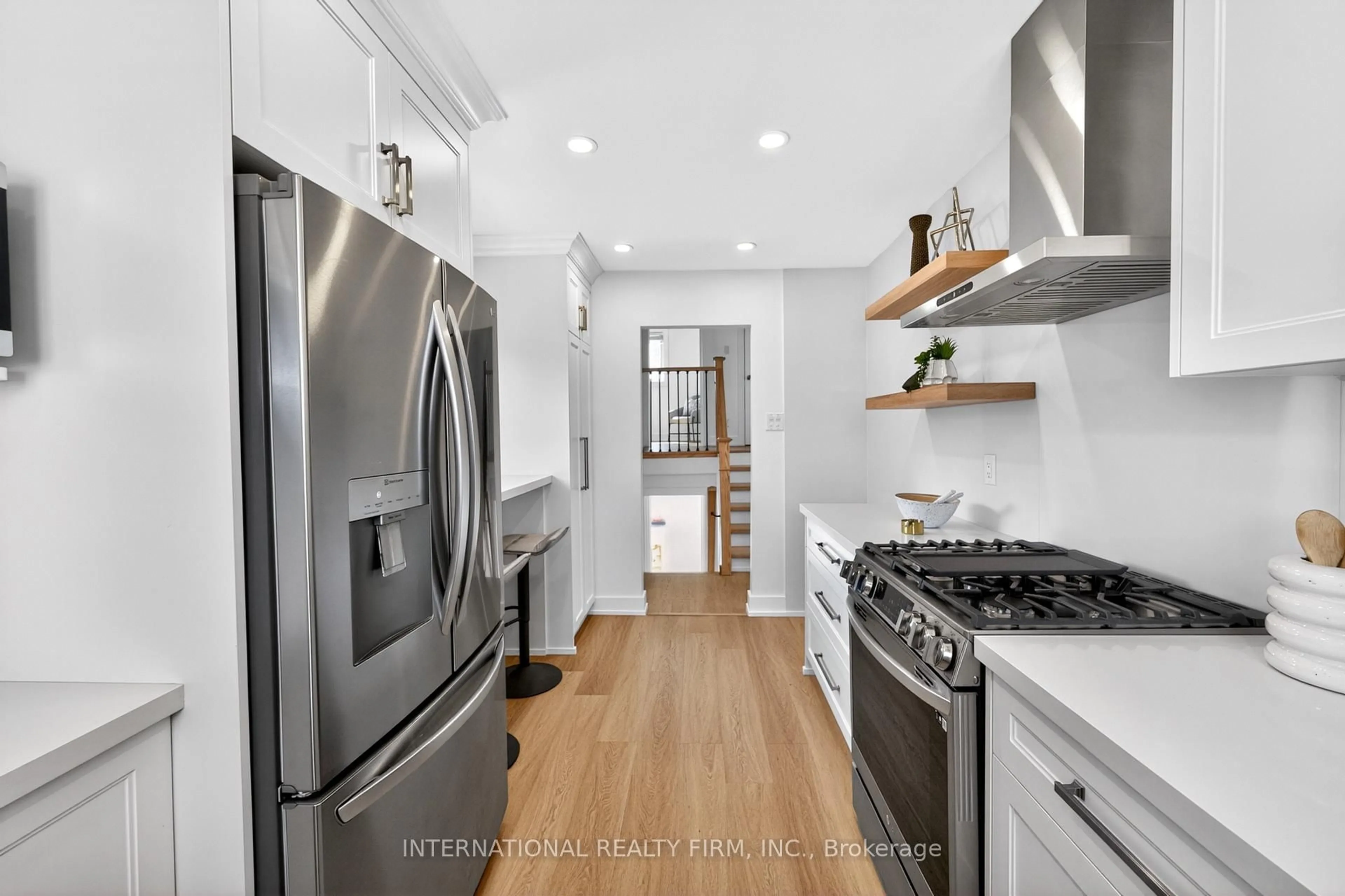 Contemporary kitchen, unknown for 26 Dellbrook Cres, Toronto Ontario M9L 1E2