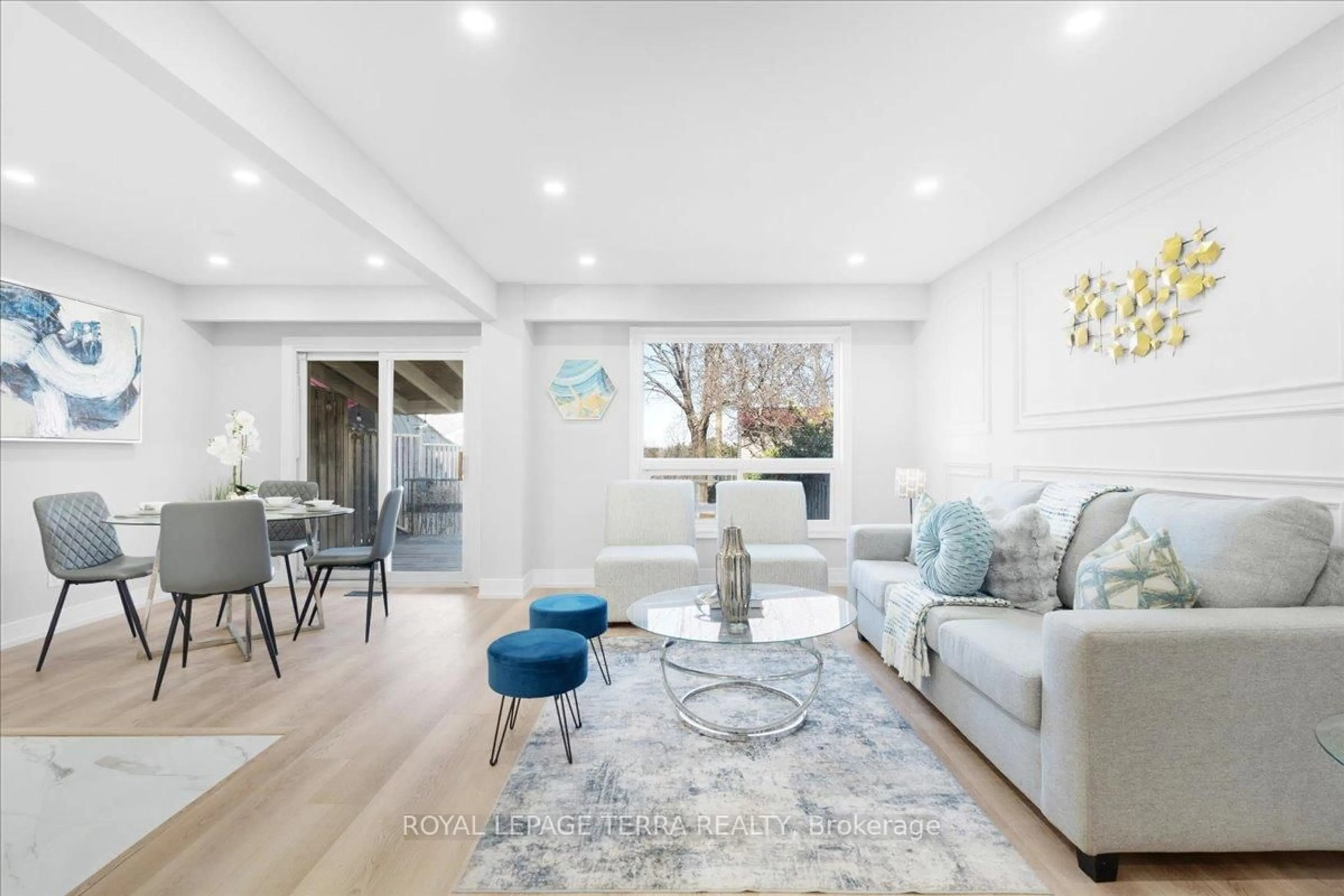 Living room with furniture, unknown for 236 Royal Salisbury Way, Brampton Ontario L6V 3H4