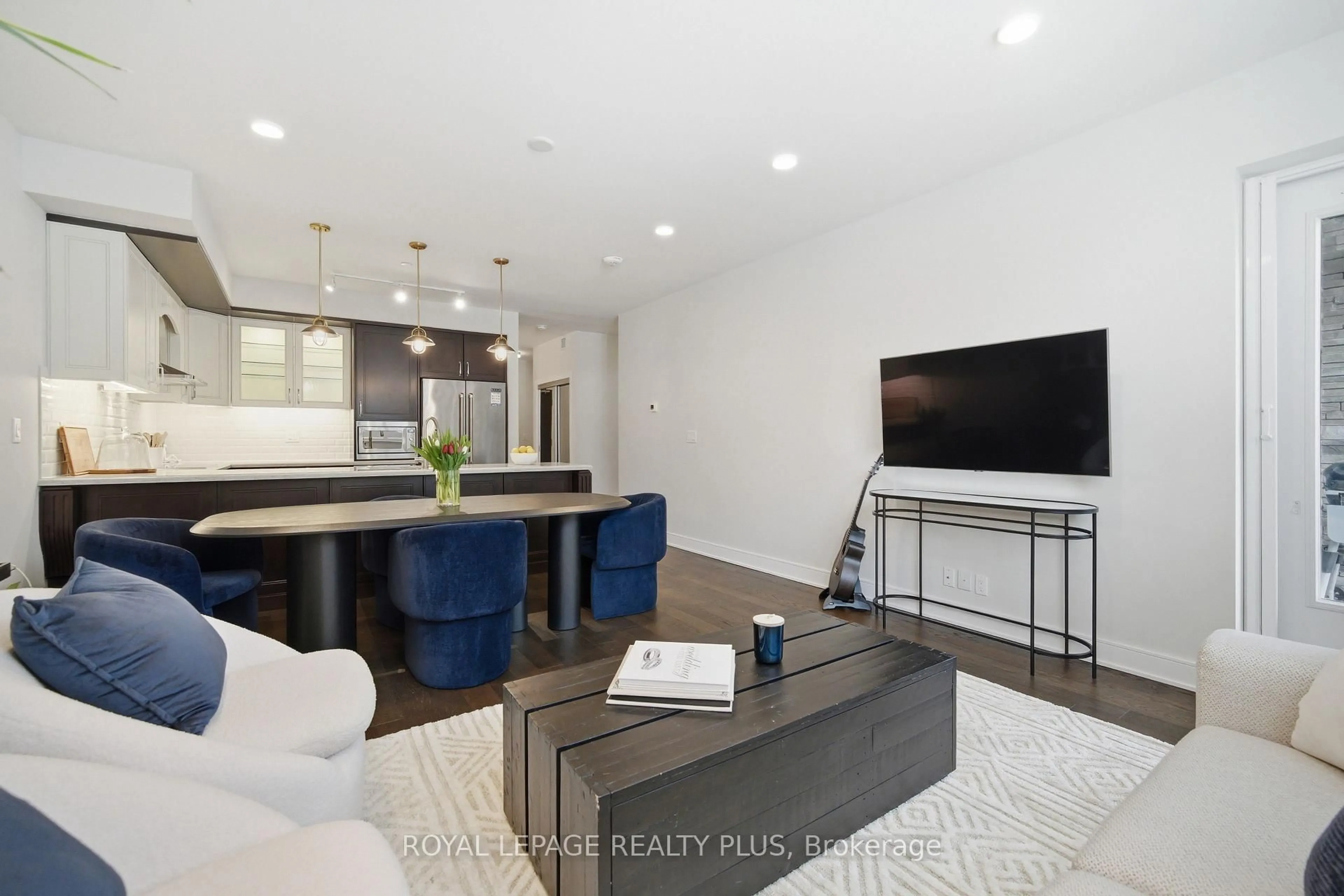 Unknown for 1575 Lakeshore Rd #117, Mississauga Ontario L5J 0B1