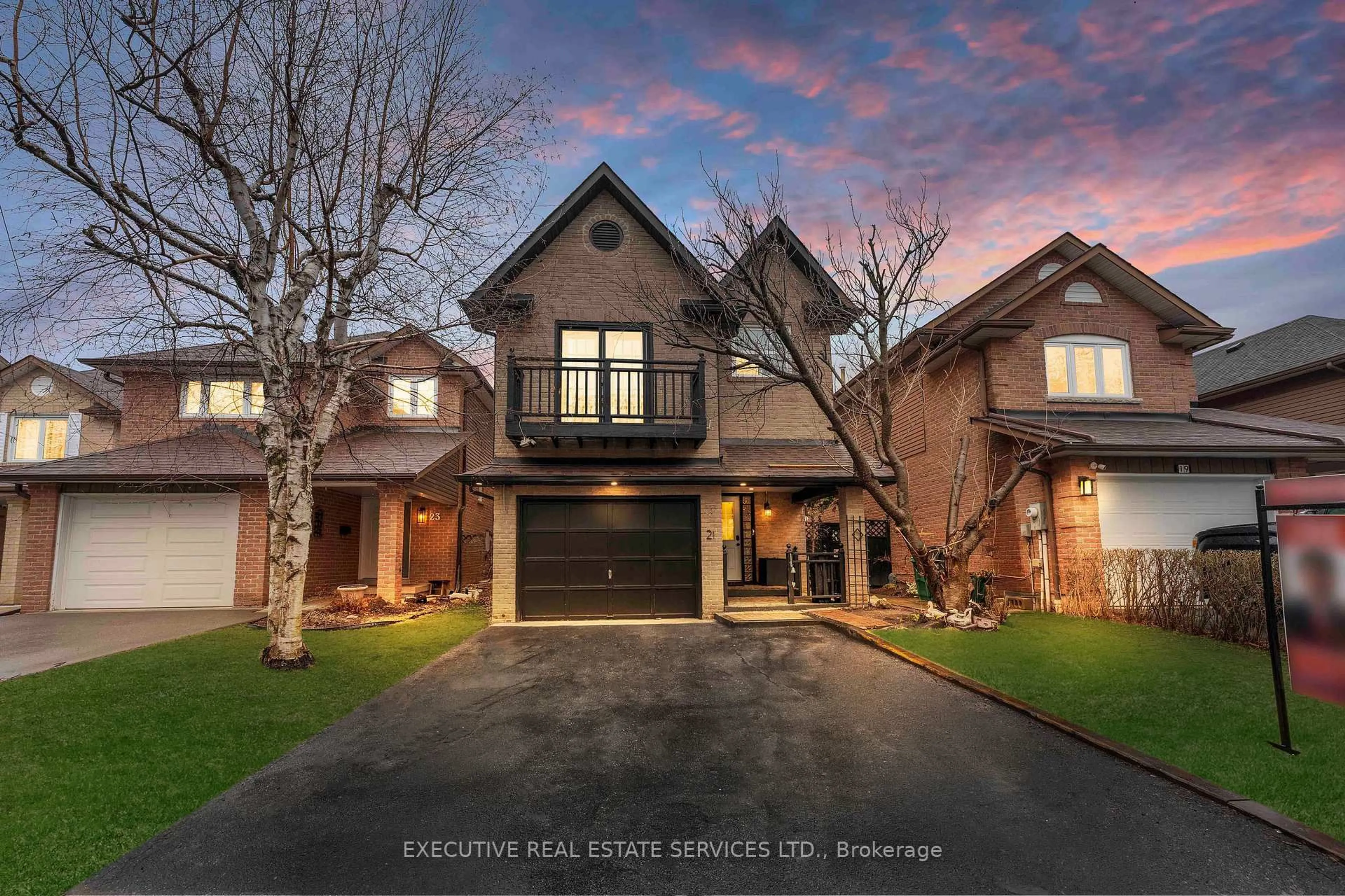 Home with brick exterior material, street for 21 Garden Ave, Brampton Ontario L6X 1M4