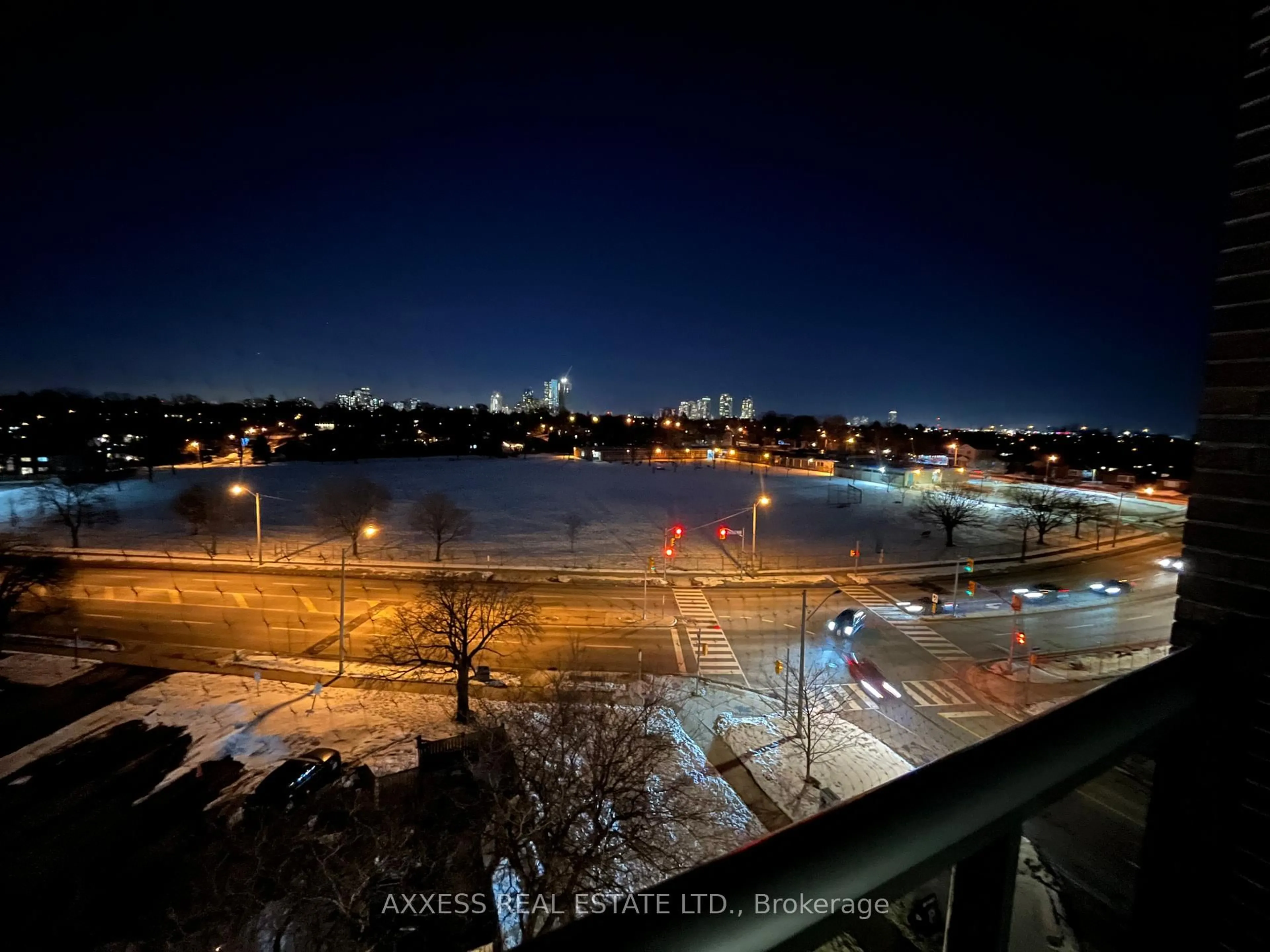 Blurry image for 10 Gibbs Rd #619, Toronto Ontario M9B 0E2