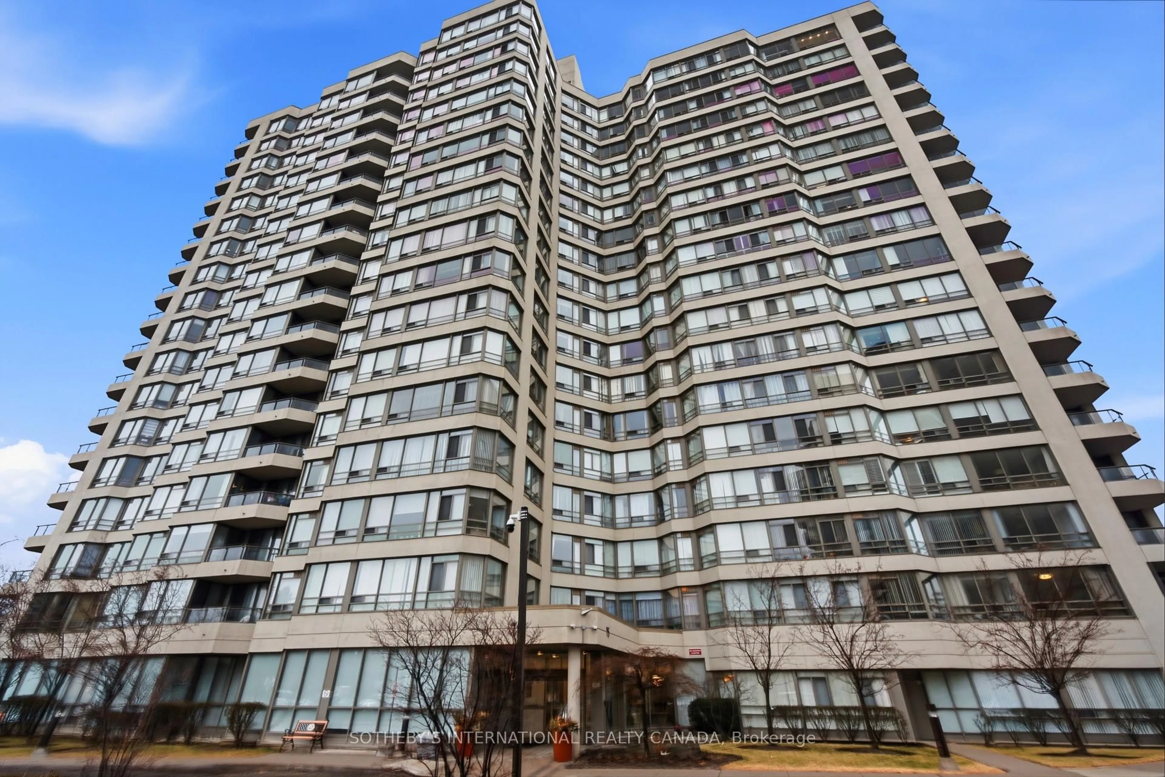 Unknown for 75 King St #1703, Mississauga Ontario L5A 4G5