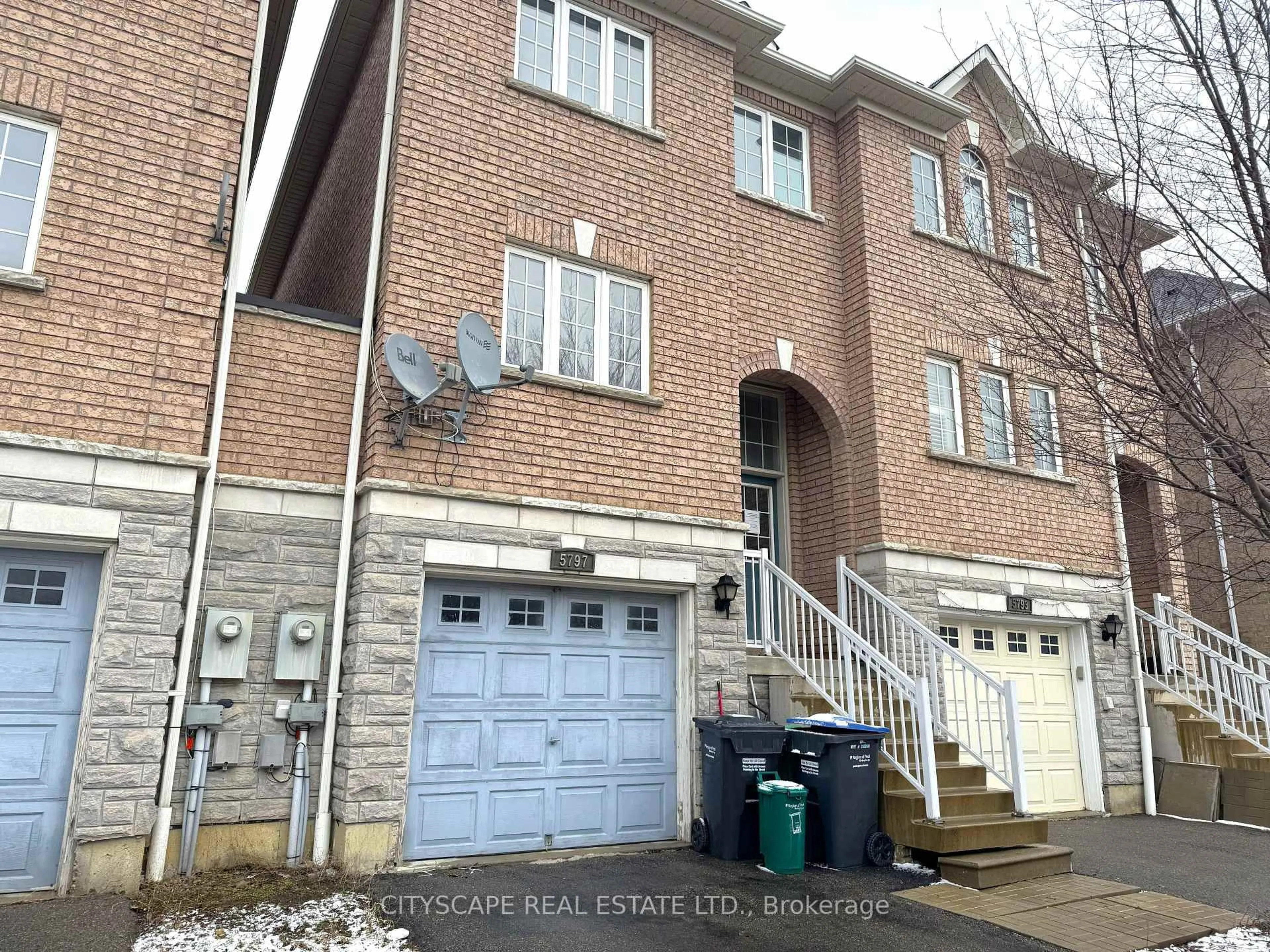 Home with brick exterior material, street for 5797 Tiz St, Mississauga Ontario L5R 0B4