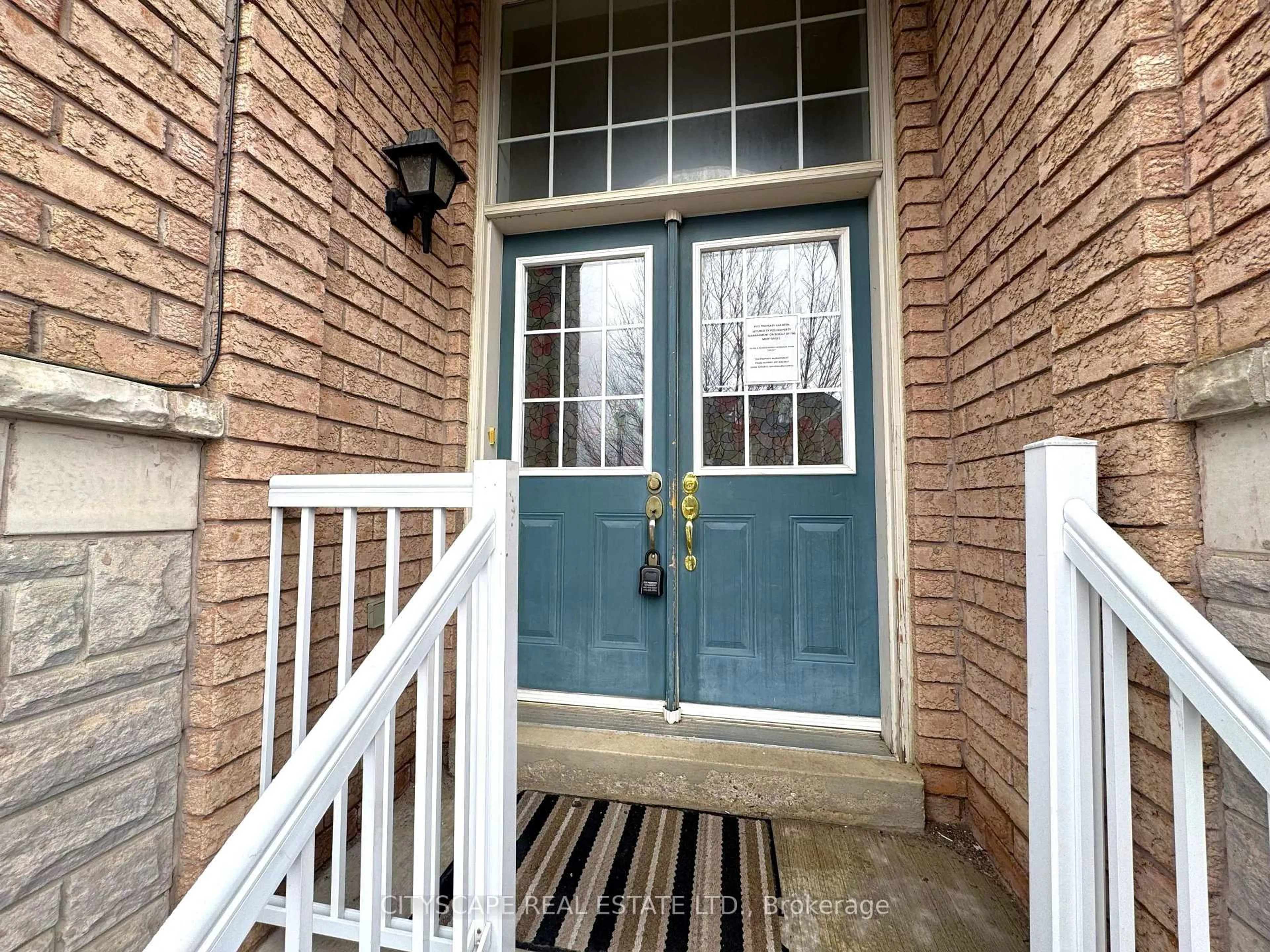 Indoor entryway for 5797 Tiz St, Mississauga Ontario L5R 0B4