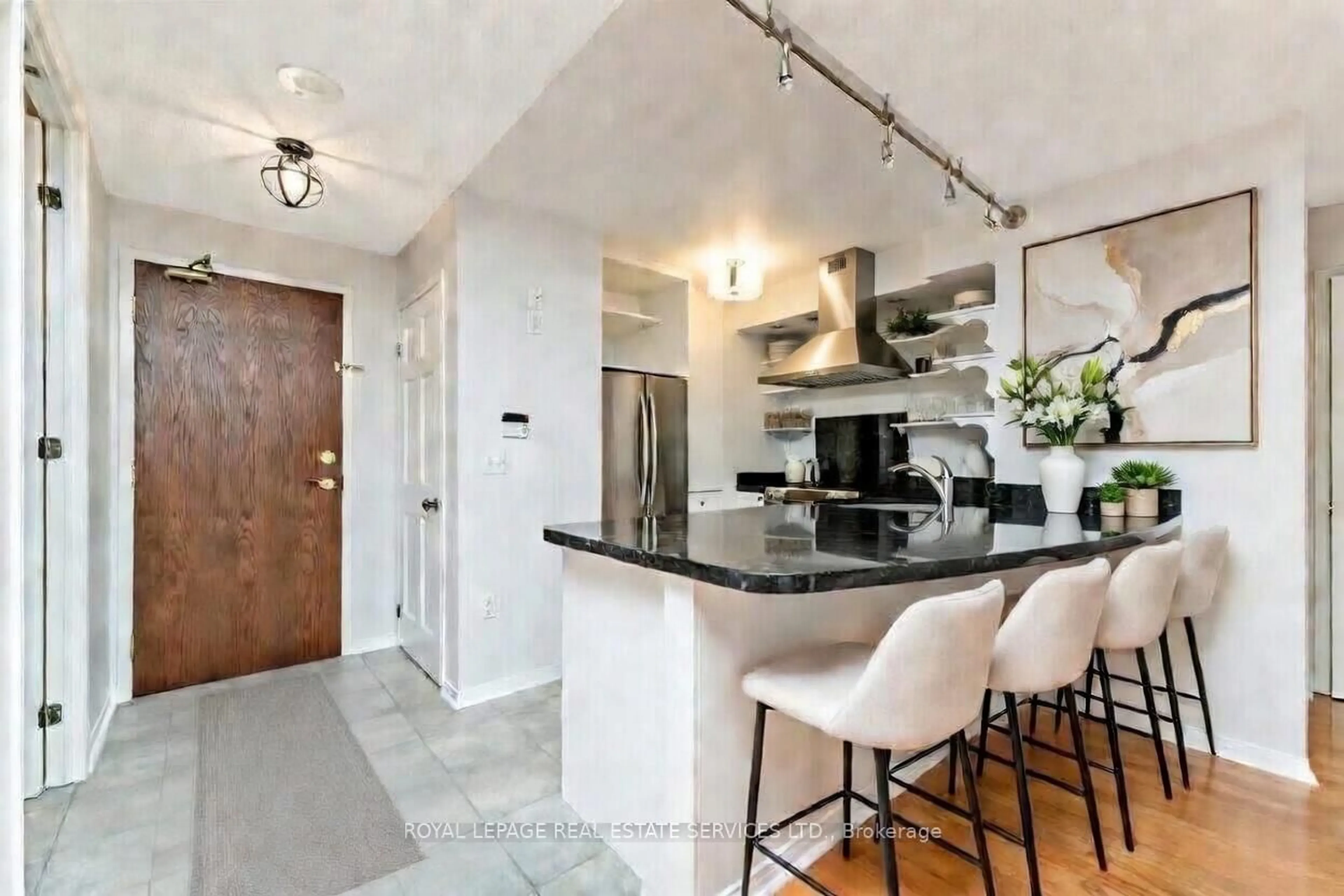 Open concept kitchen, ceramic/tile floor for 17 Michael Power Pl #311, Toronto Ontario M9A 5G5