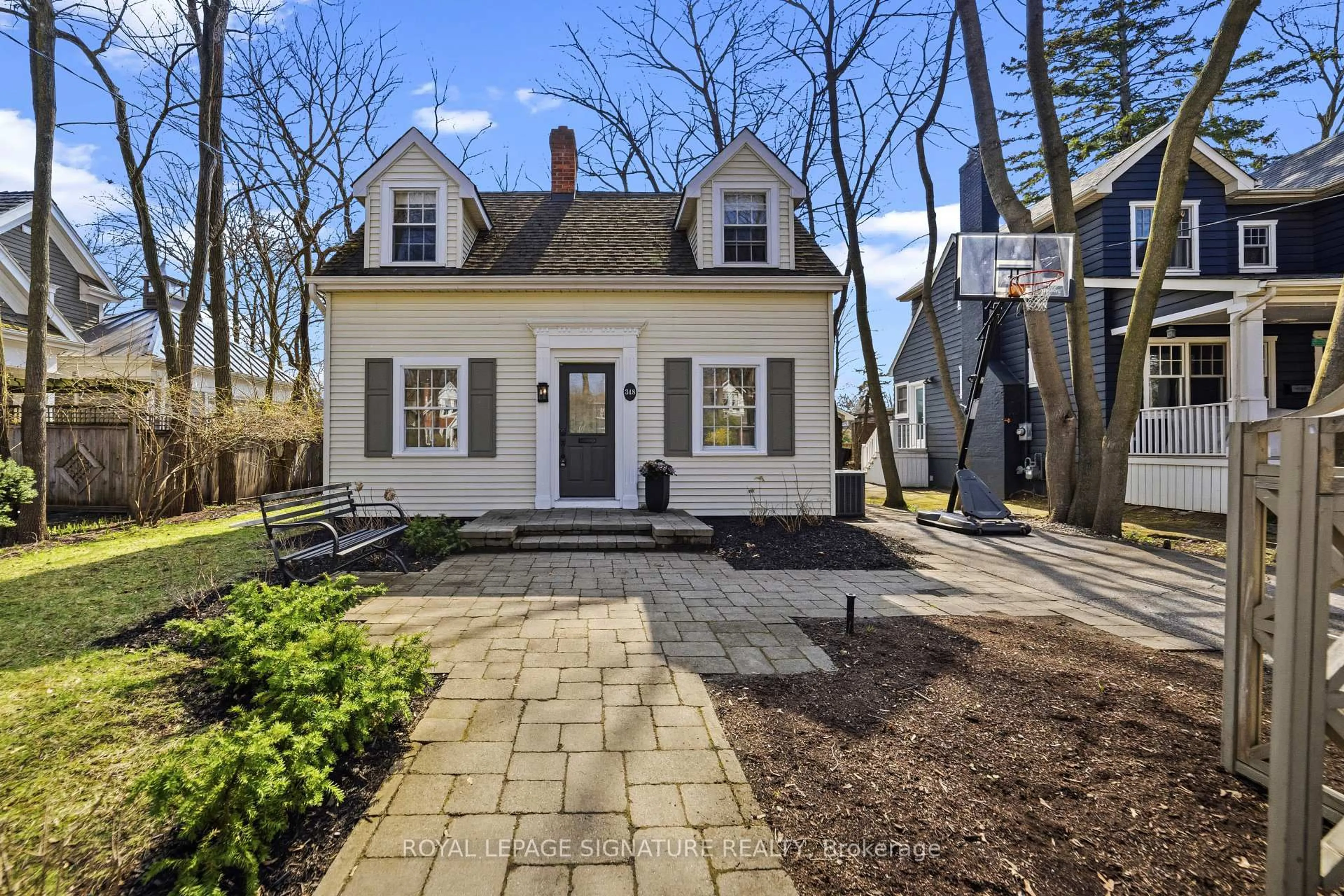 Unknown for 348 Douglas Ave, Oakville Ontario L6J 3S6