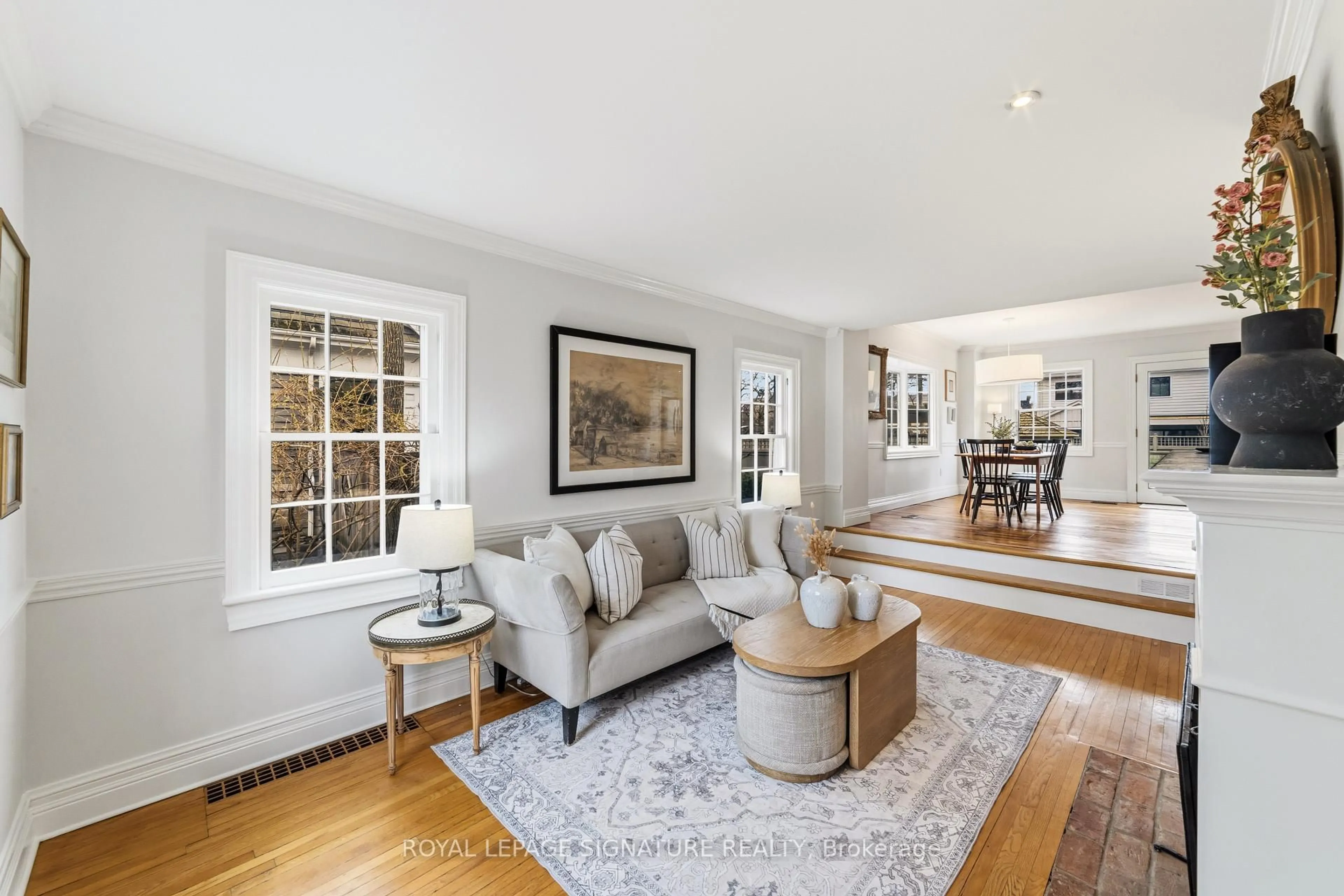 Living room with furniture, unknown for 348 Douglas Ave, Oakville Ontario L6J 3S6