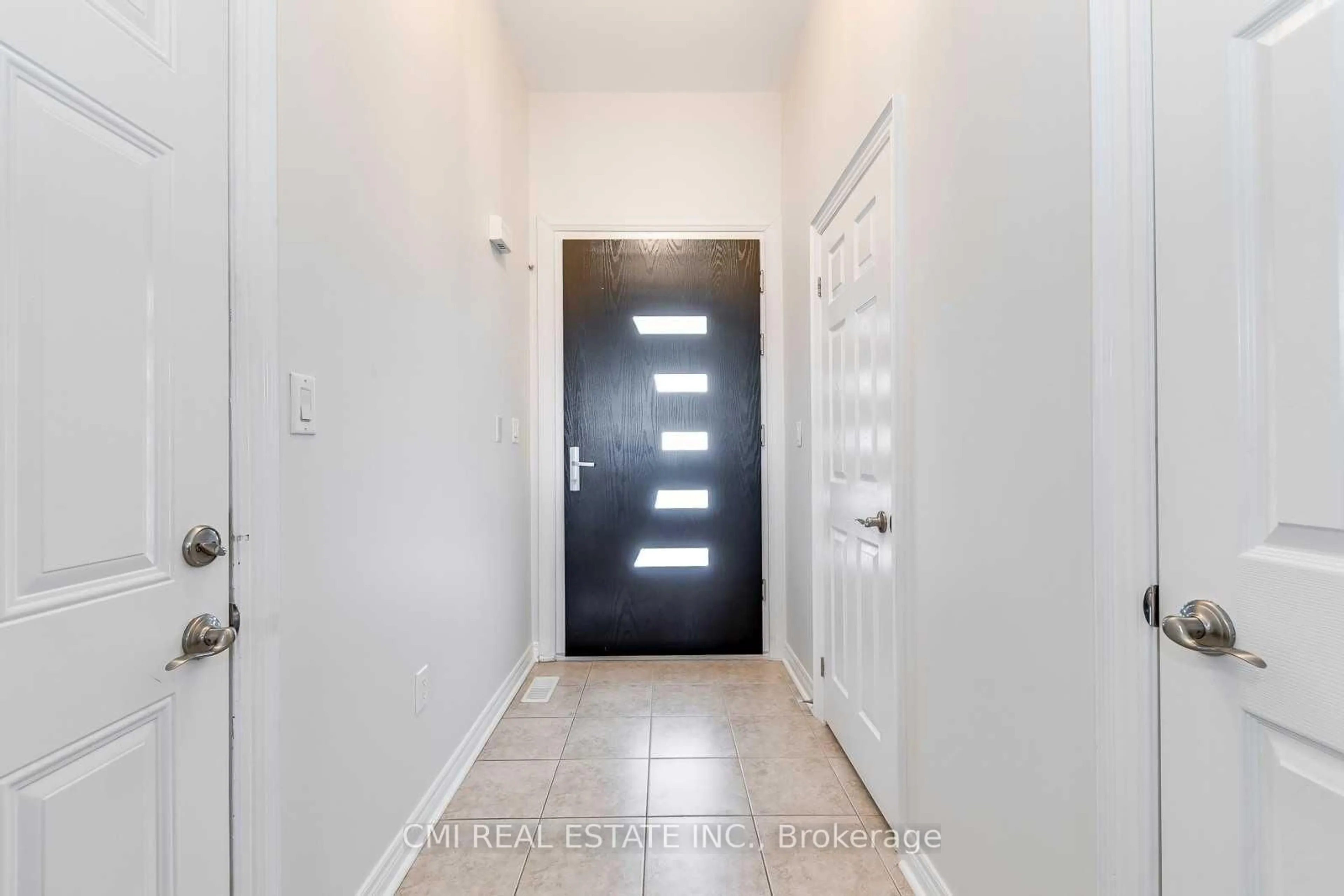 Indoor entryway for 46 Losino St, Caledon Ontario L7C 3N4