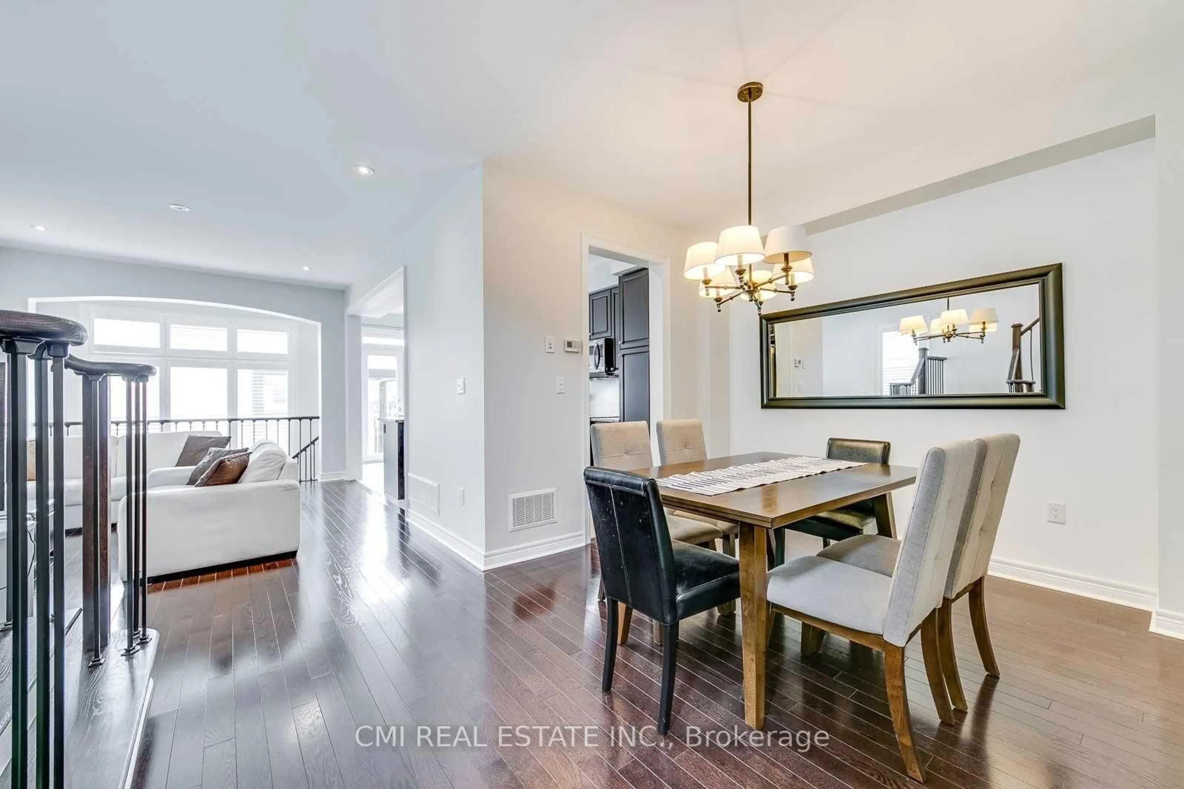 Dining room, wood/laminate floor for 46 Losino St, Caledon Ontario L7C 3N4