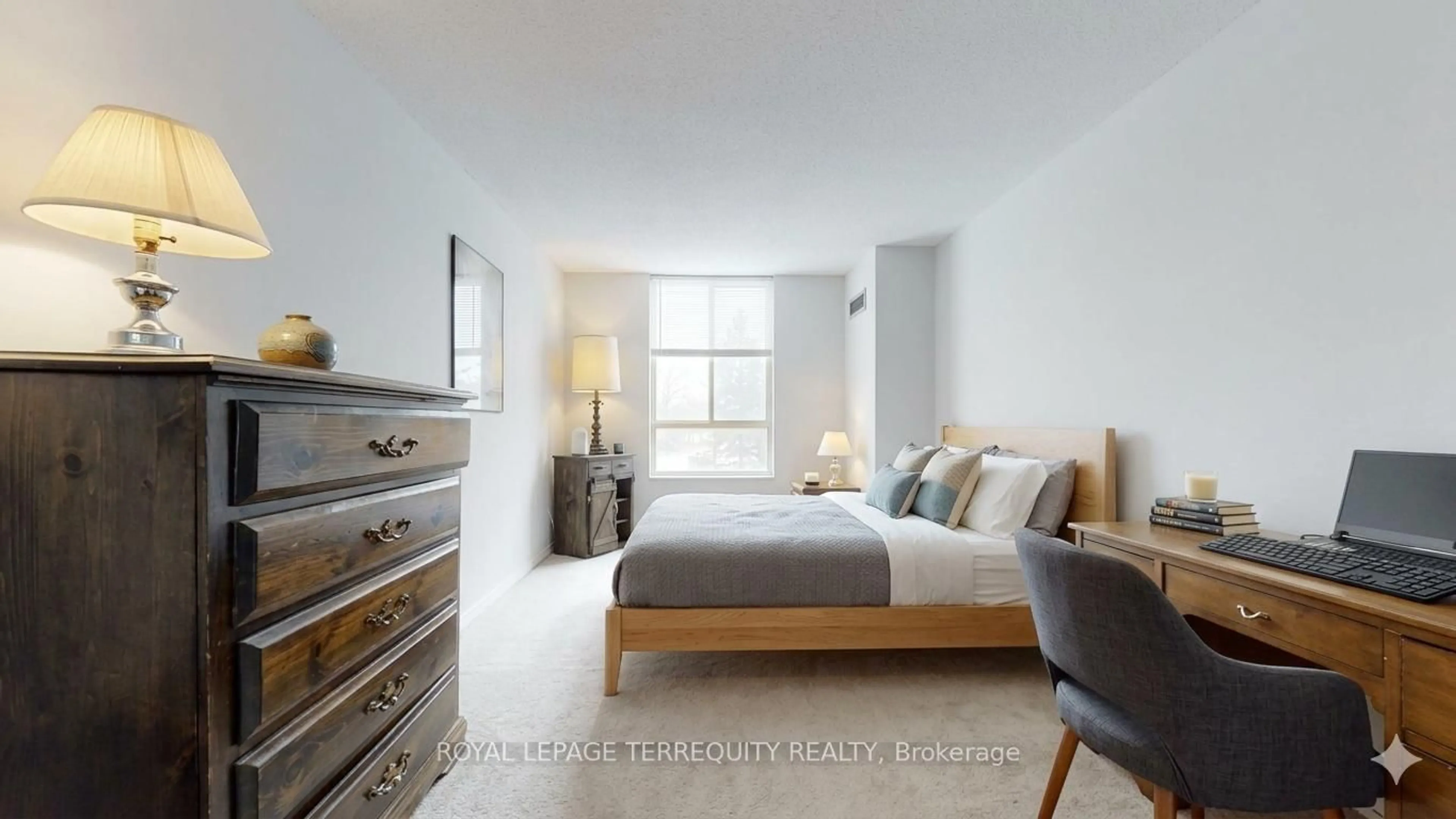 Bedroom with bed, unknown for 20 Cherrytree Dr #211, Brampton Ontario L6Y 3V1