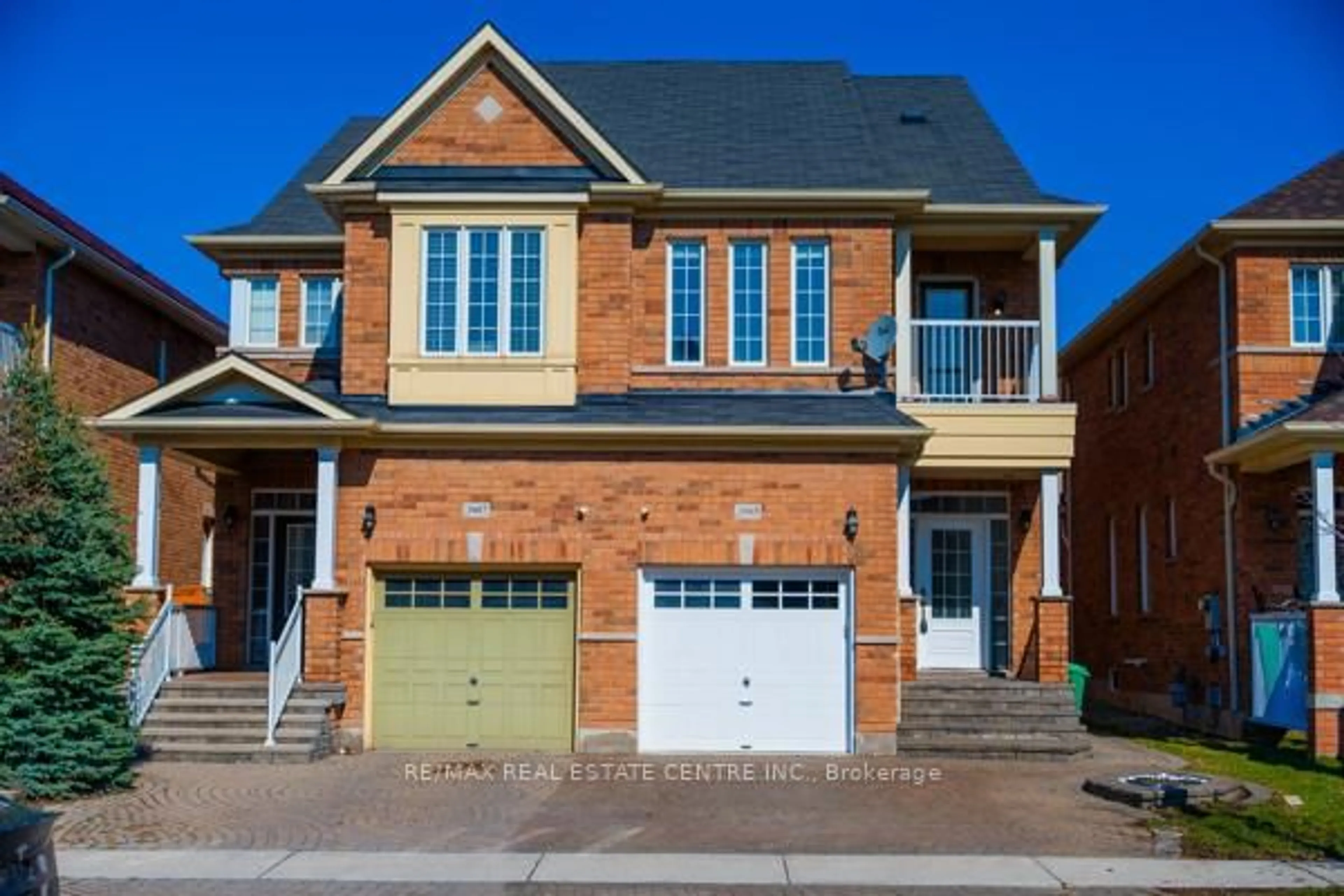 Home with brick exterior material, street for 3085 Doyle St, Mississauga Ontario L5M 0N2