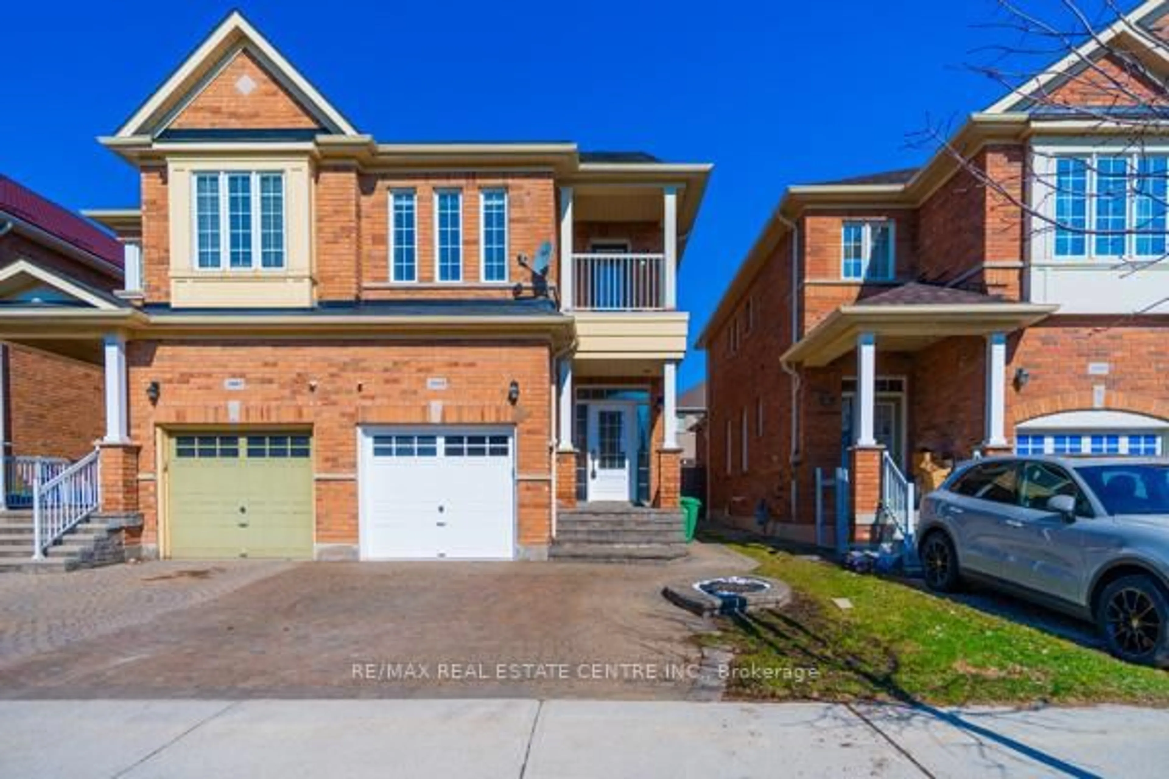 Home with brick exterior material, street for 3085 Doyle St, Mississauga Ontario L5M 0N2