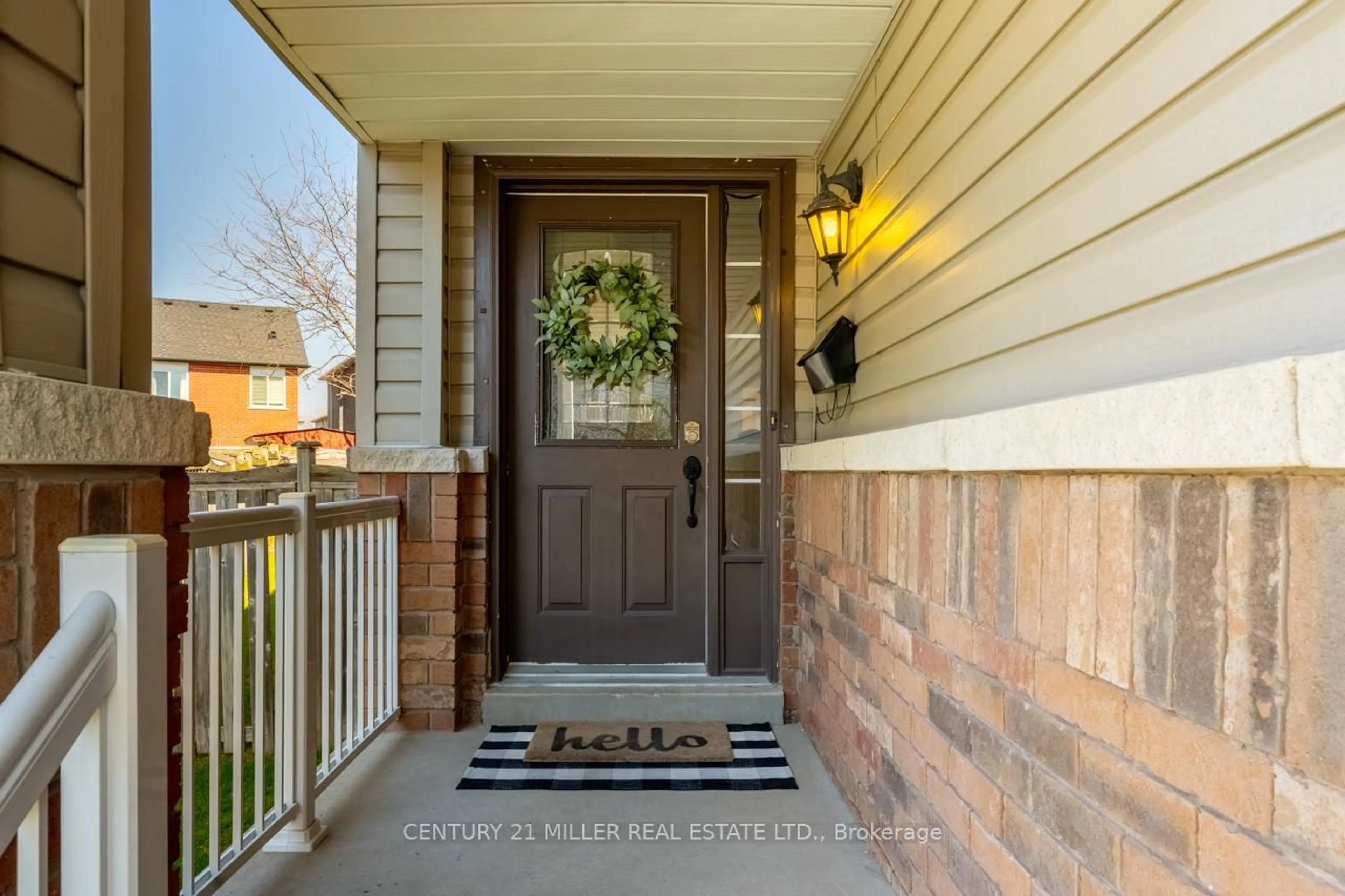Indoor entryway for 53 Dills Cres, Milton Ontario L9T 5P2