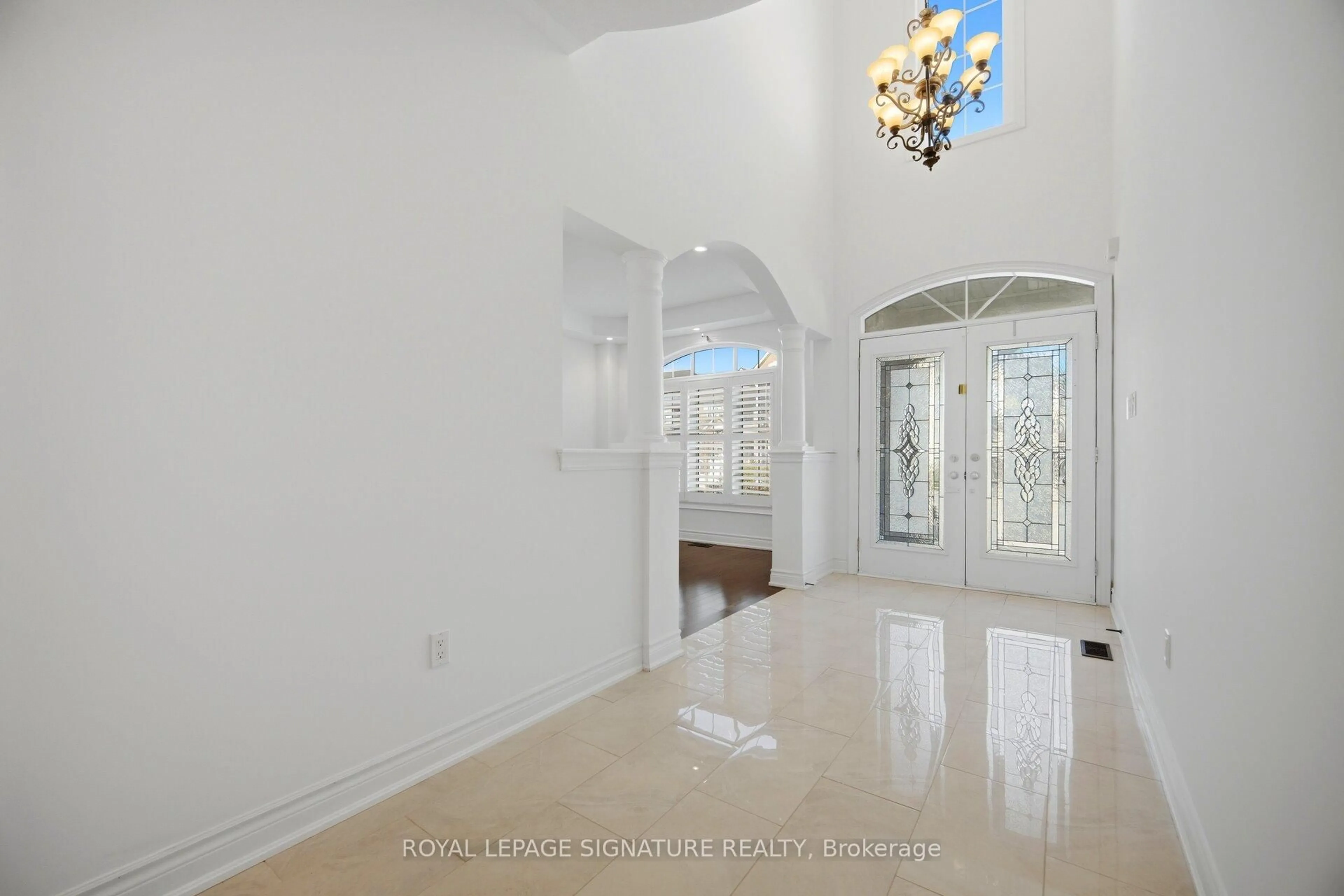Indoor entryway for 3146 Tacc Dr, Mississauga Ontario L5M 0B6