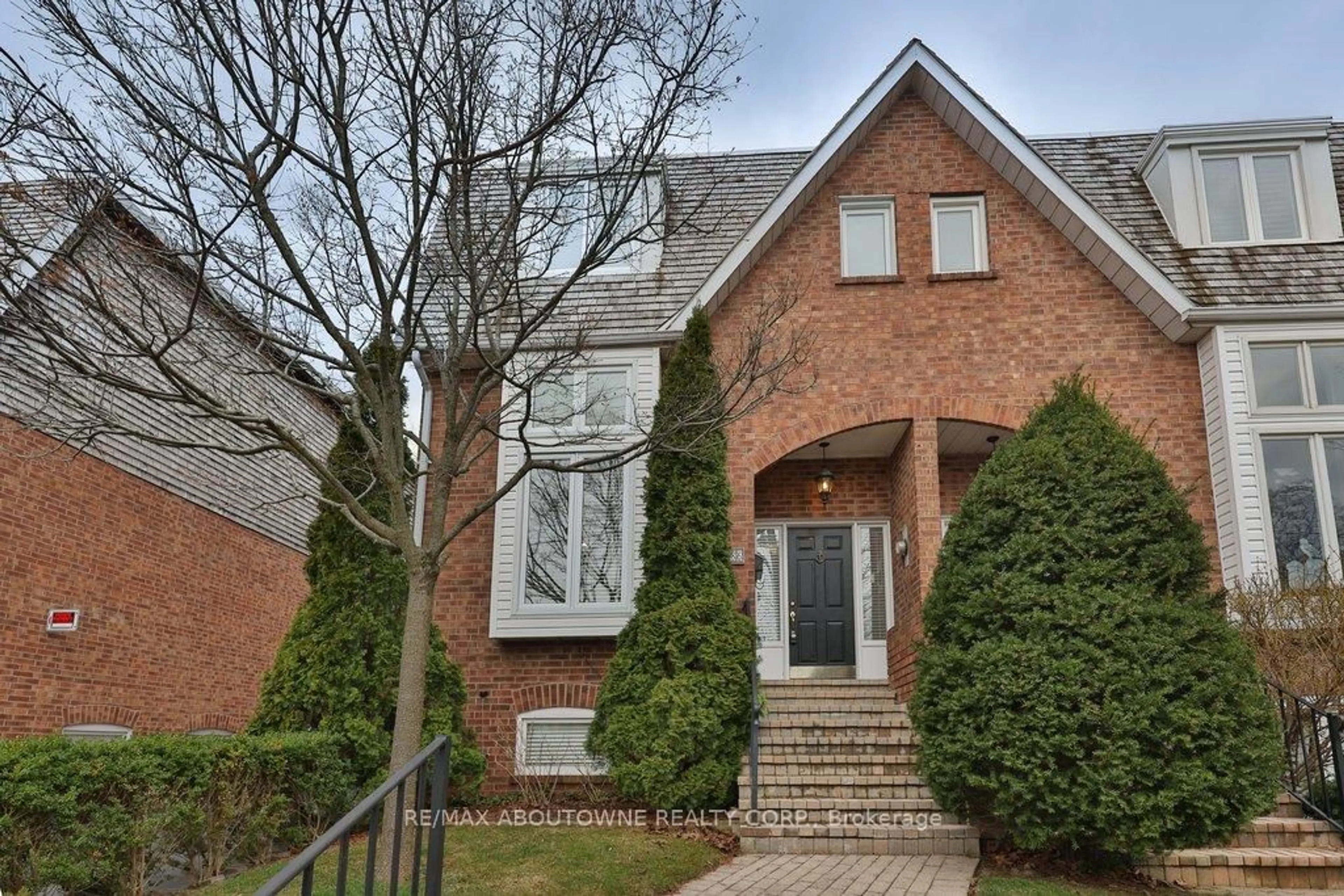 Home with brick exterior material, street for 86 Forsythe St, Oakville Ontario L6K 3J8