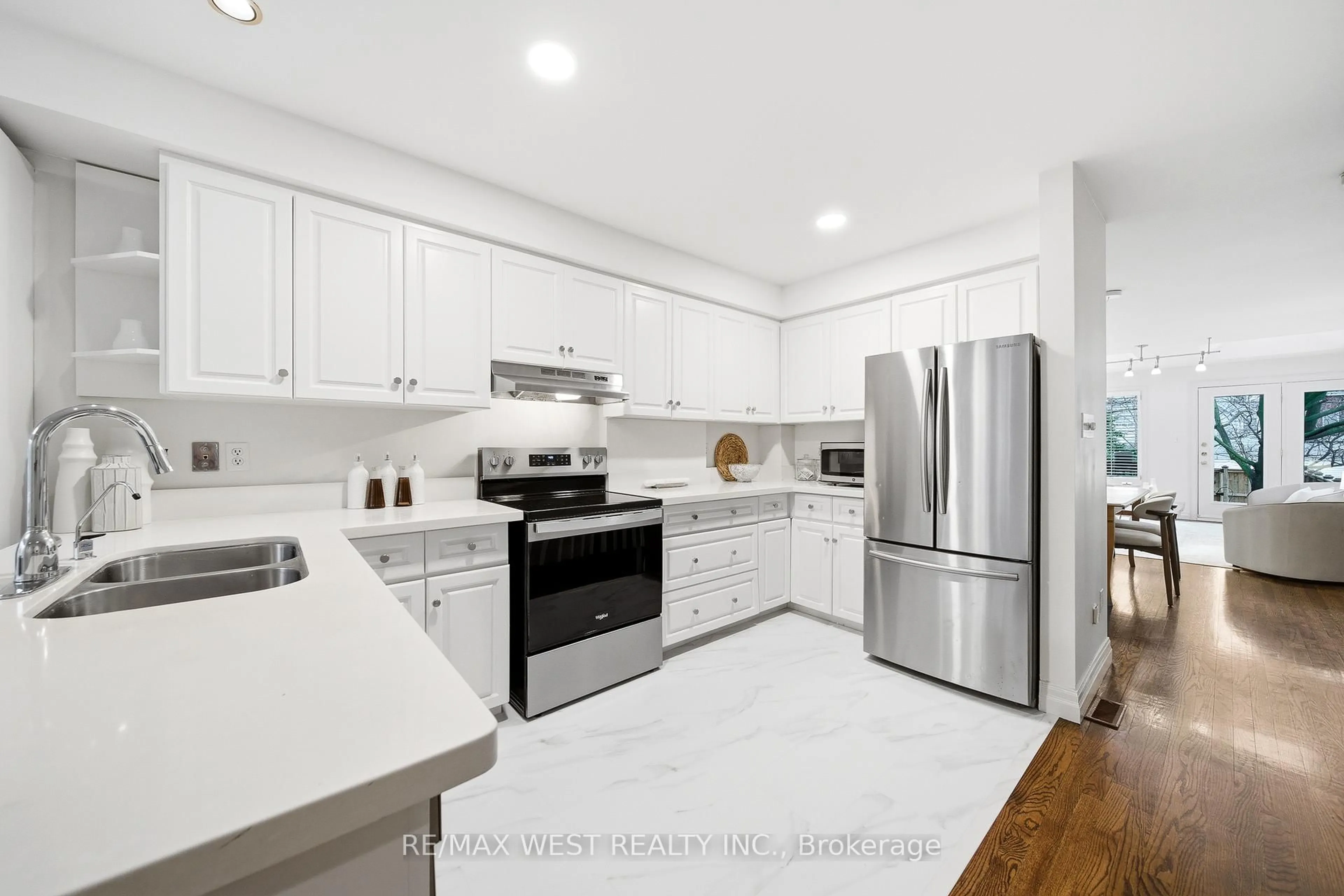 Unknown for 79 Laws St, Toronto Ontario M6P 2Y8