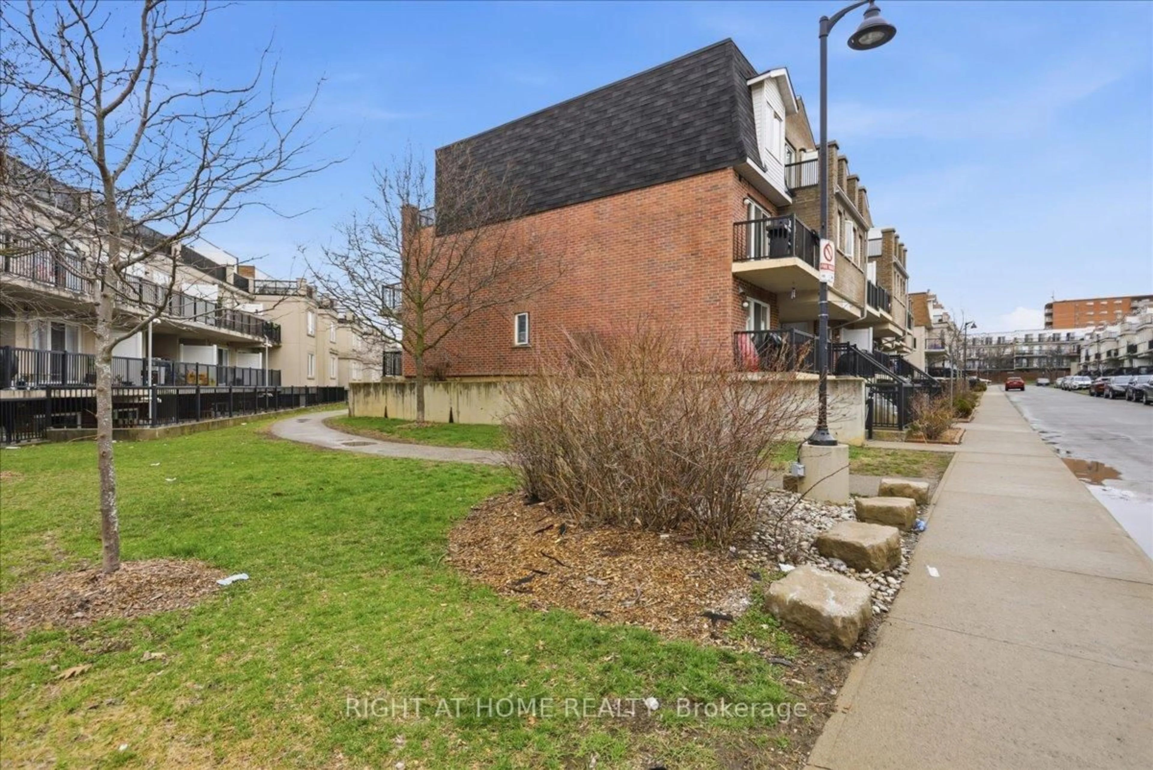 A pic from outside/outdoor area/front of a property/back of a property/a pic from drone, street for 3043 Finch Ave #1009, Toronto Ontario M9M 0A4