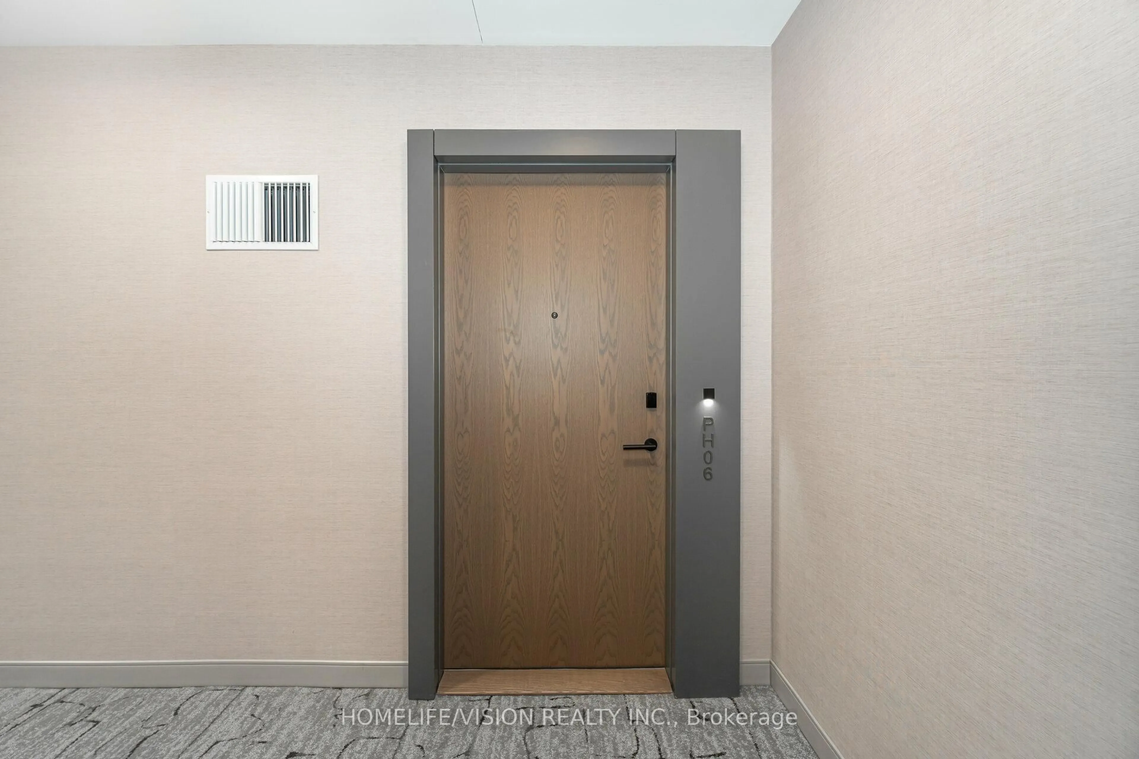 Indoor entryway for 10 Eva Rd #PH06, Toronto Ontario M9C 0B3
