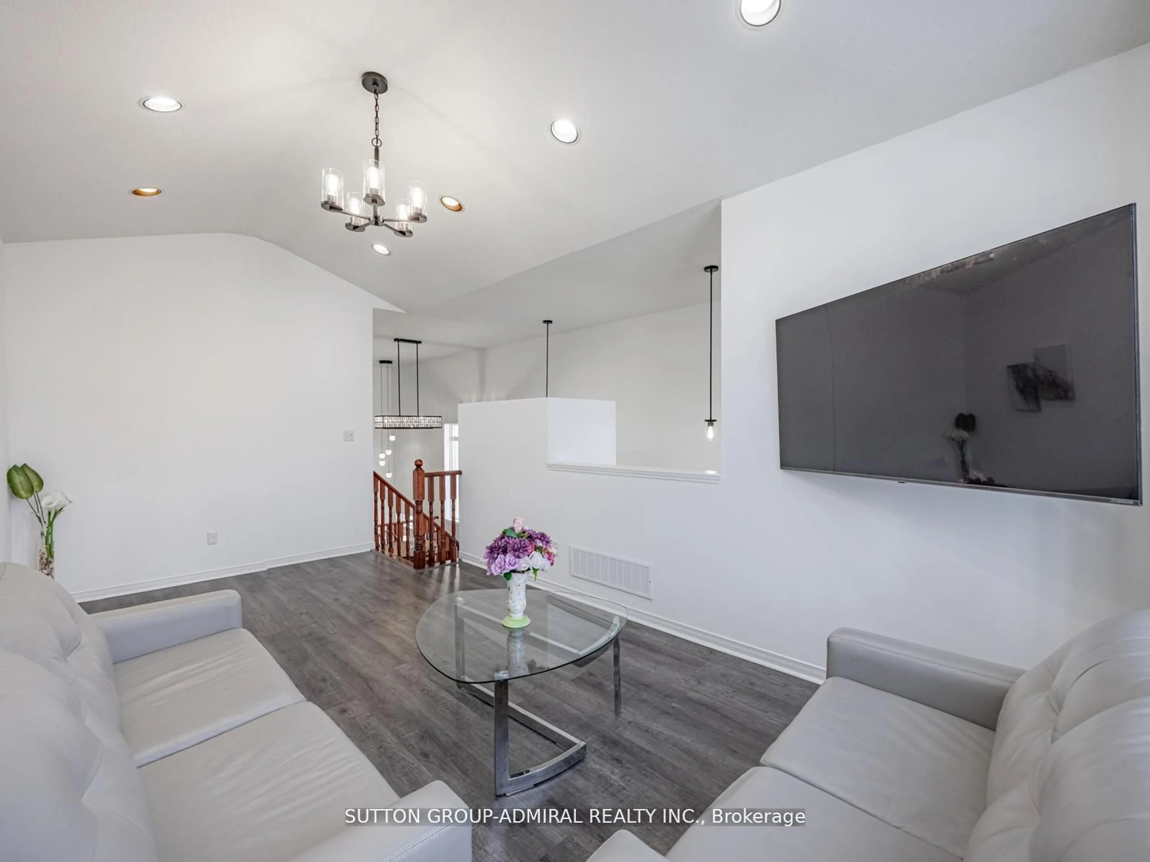 Living room with furniture, unknown for 101 River Rock Cres, Brampton Ontario L7A 2W4